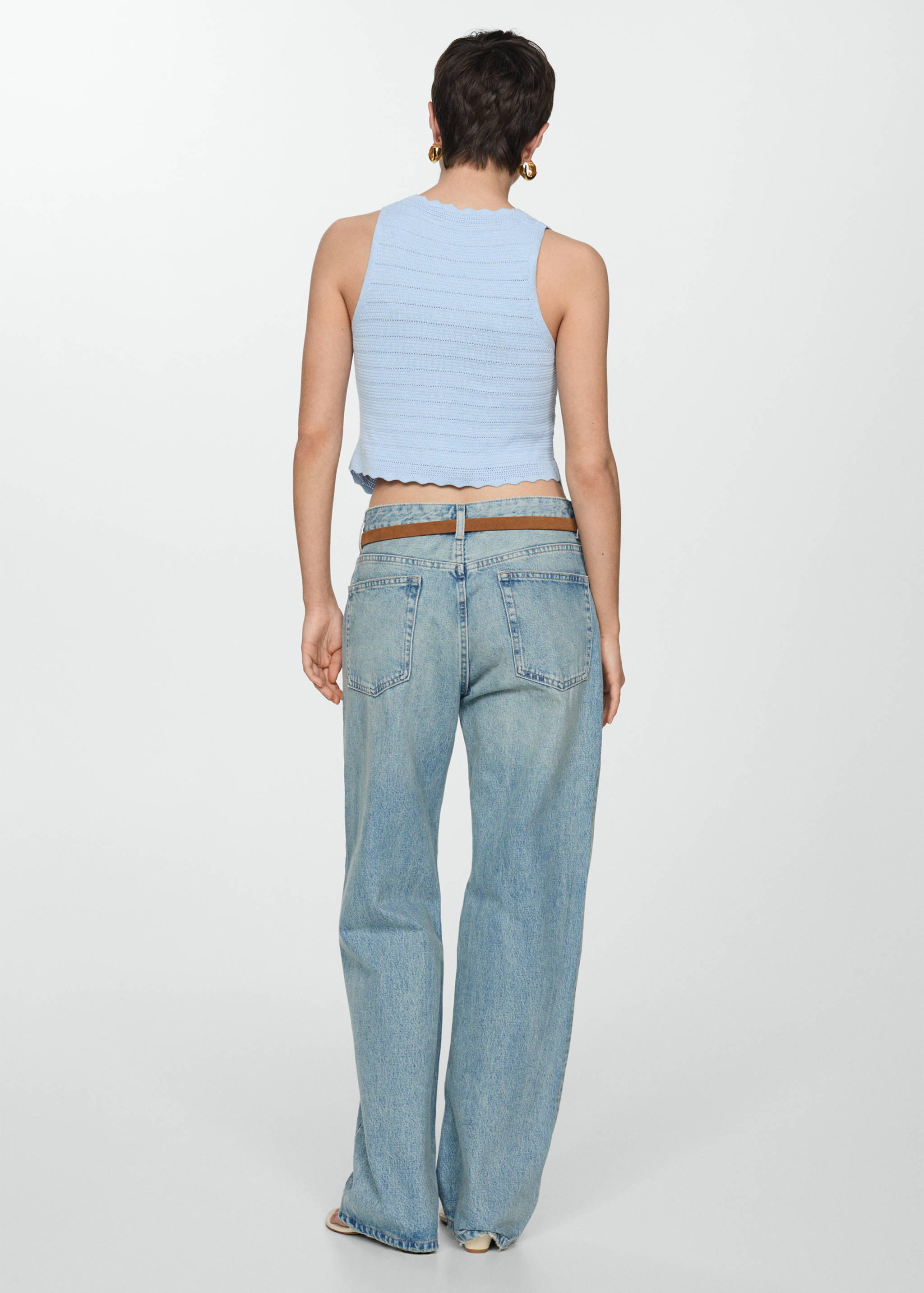 Colete de malha com pormenores rendados - Verso do artigo