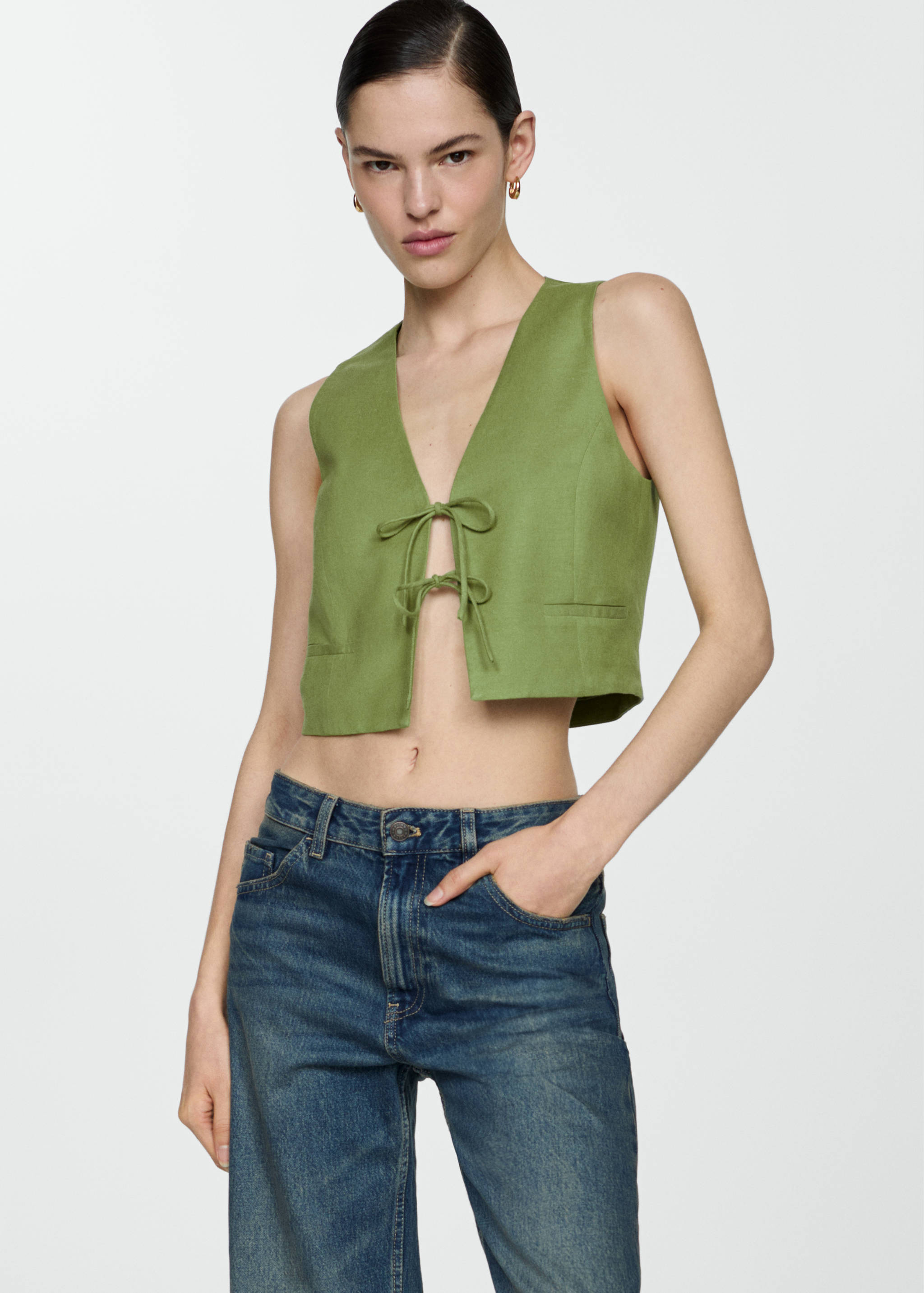 Väst med knytband - Detaljer om artikeln 2