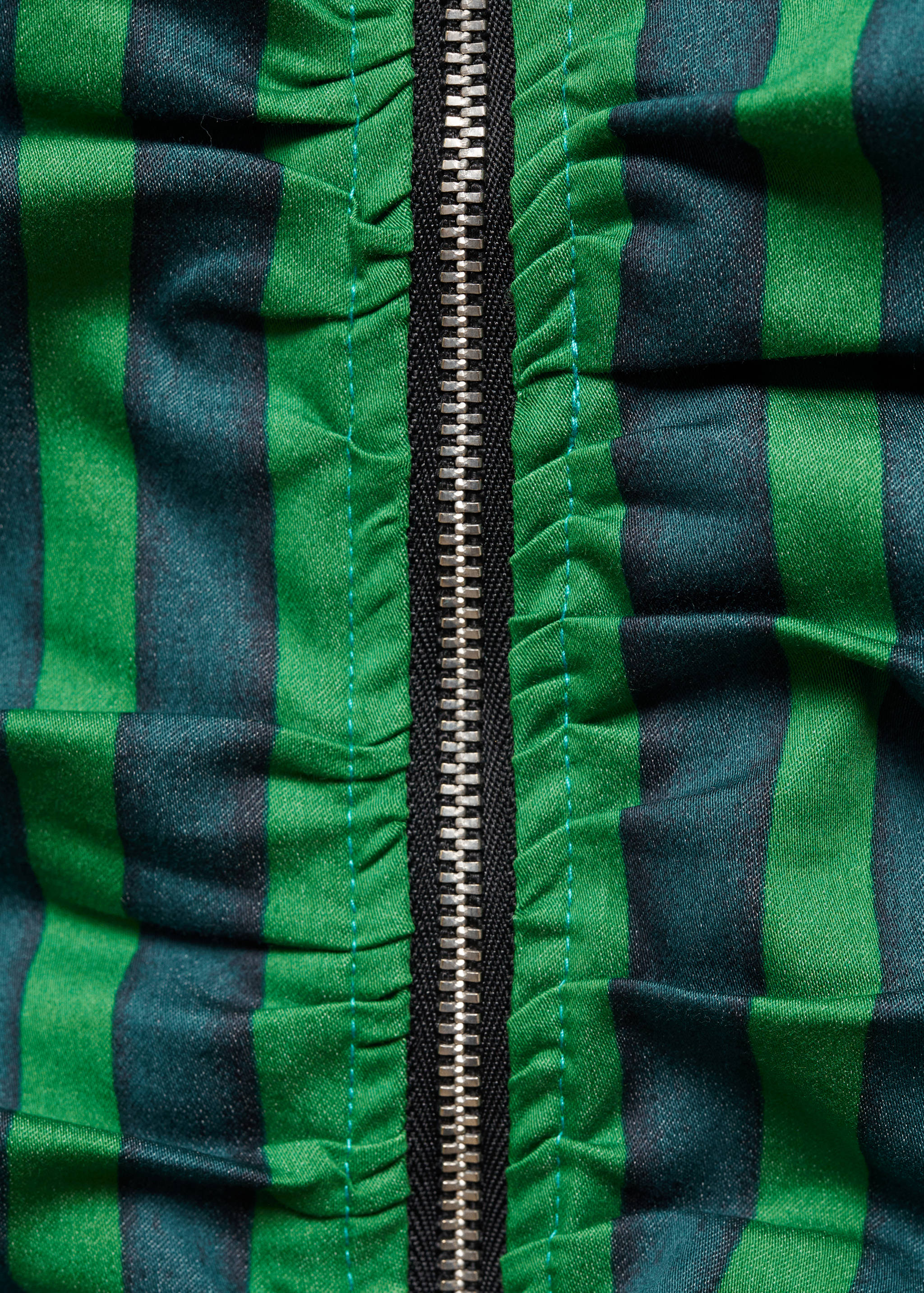 Printed dress with zip - Details of the article 8