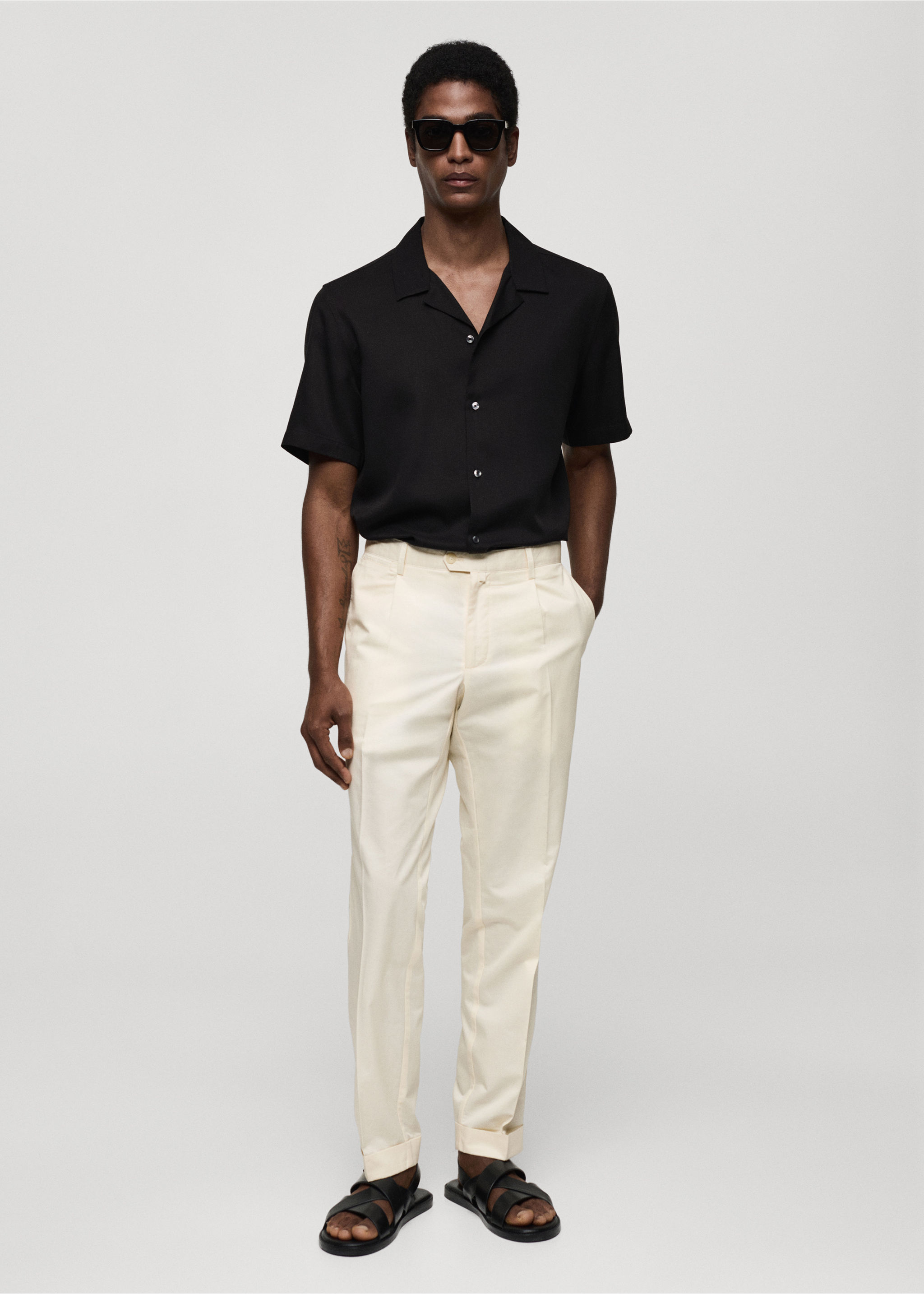 Cotton linen pleated trousers - General plane