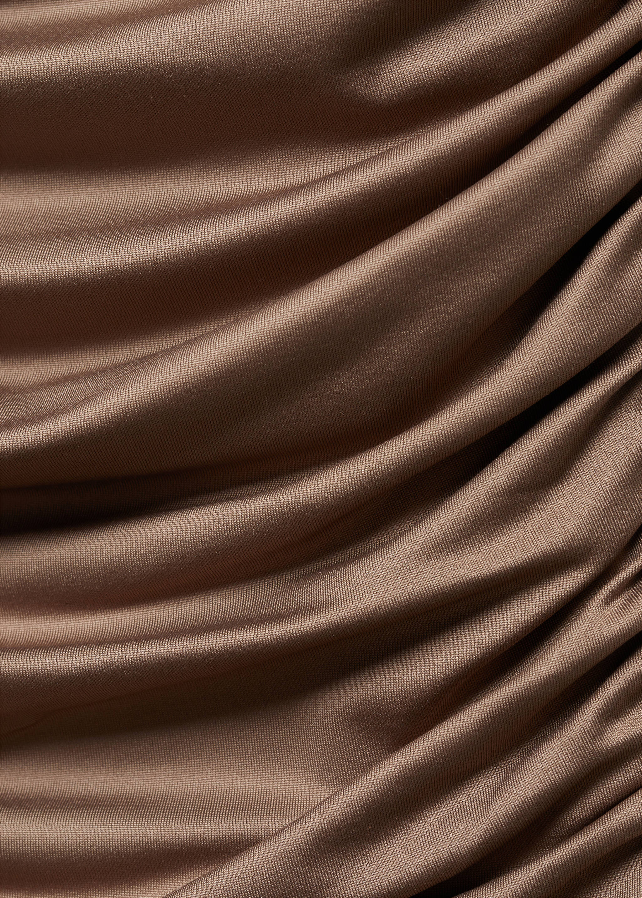 Satiniertes Kleid mit Raffdetails - Detail des Artikels 8