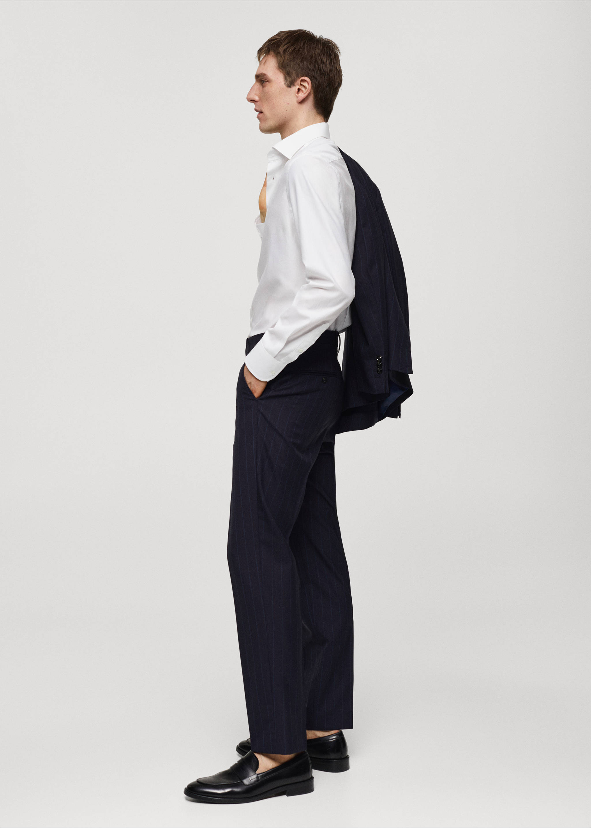 Slim-Fit-Twillhemd aus 100 % Baumwolle - Detail des Artikels 2, Weiß. Ref: 67068268-00.