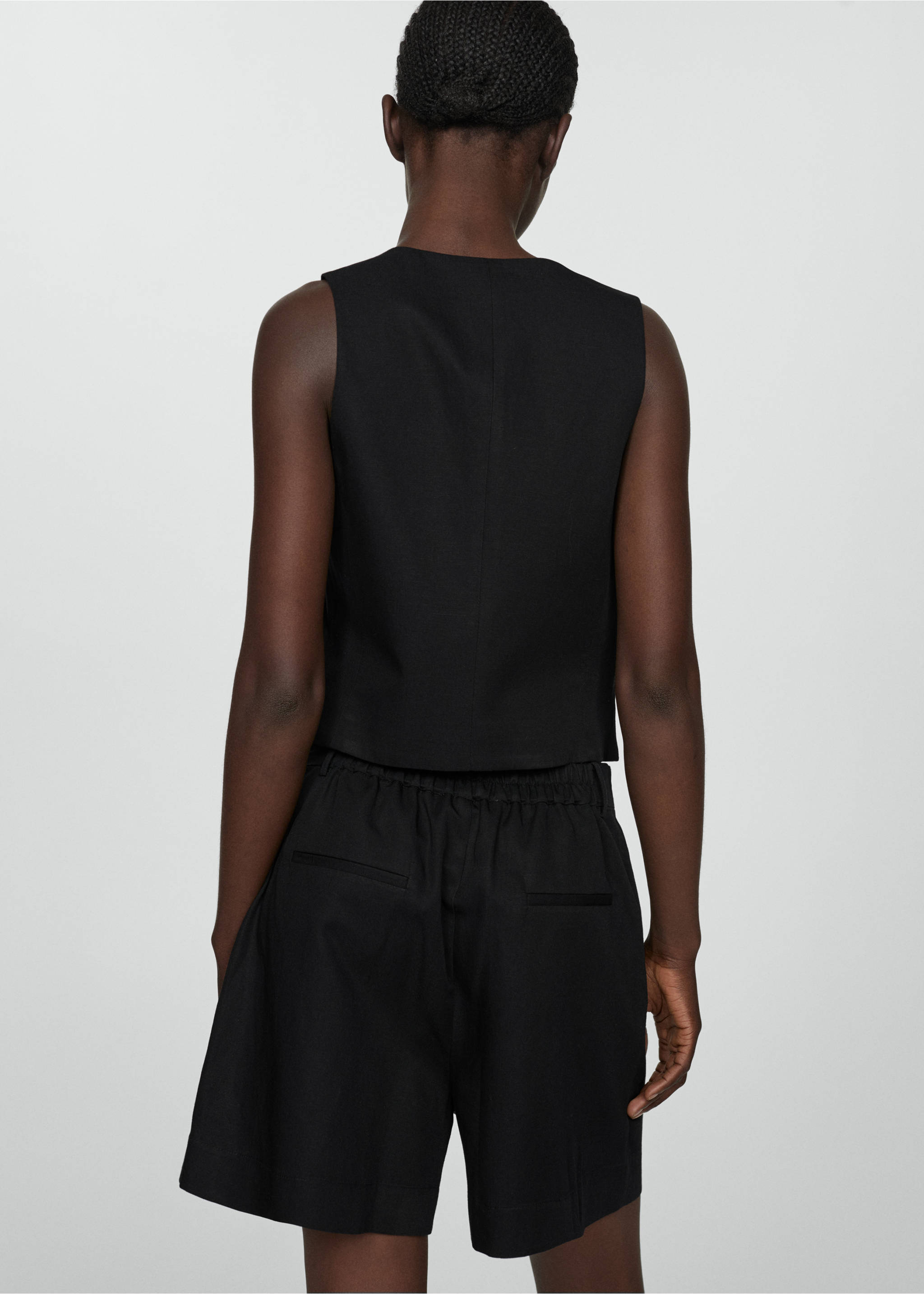 Linen waistcoat with buttons - Reverse of the article, Black. Ref: 67069229-00.