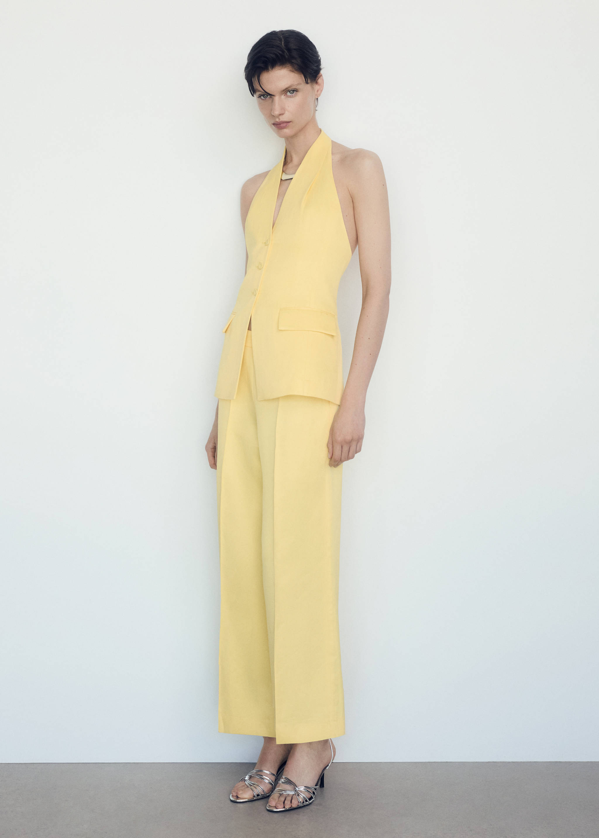 Flared pants with pleated detail - General plane