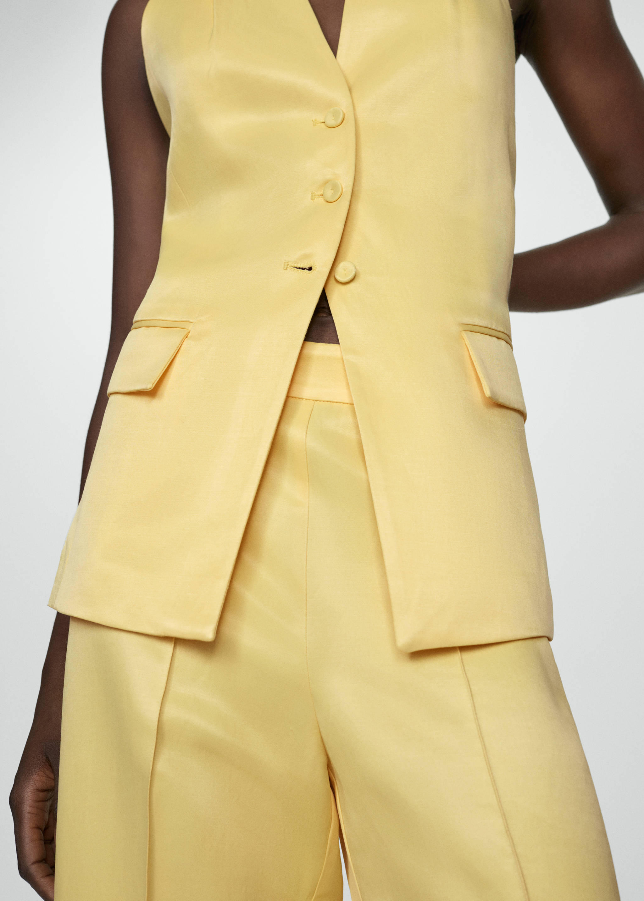 Flared pants with pleated detail - Details of the article 6