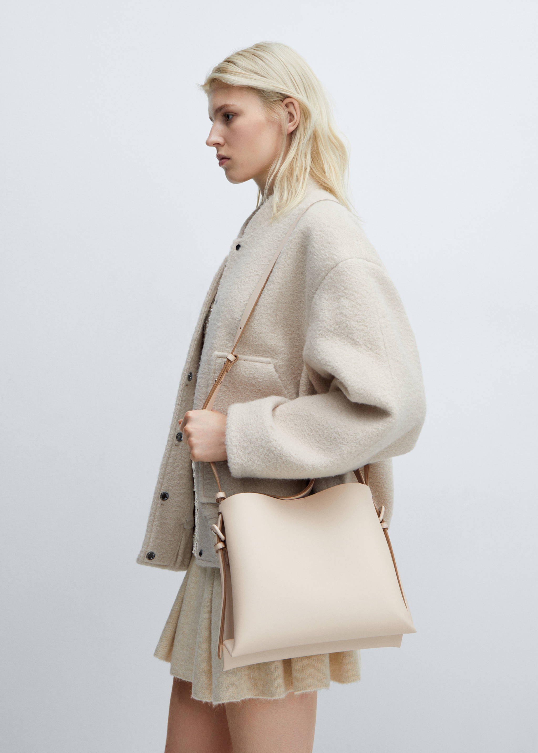 Shopper bag with buckle - Details of the article 9