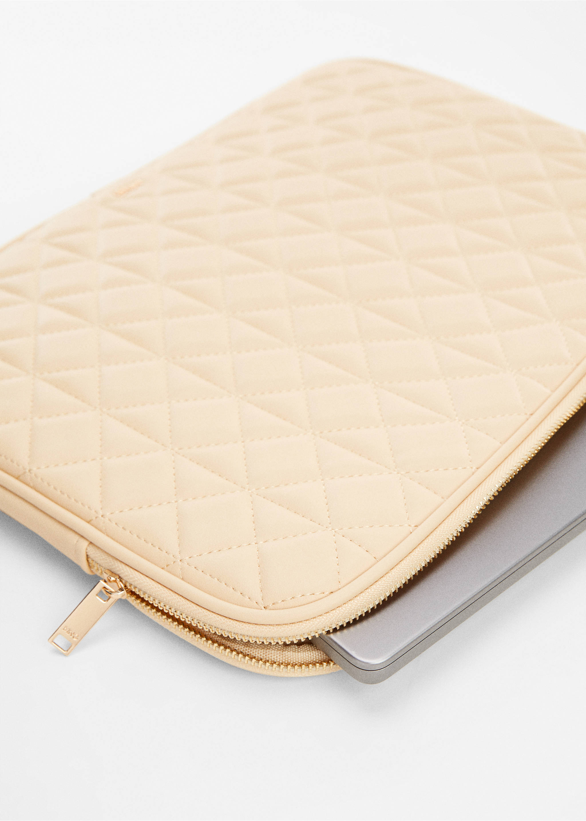 Padded laptop case - Details of the article 1, Off White. Ref: 67070443-00.