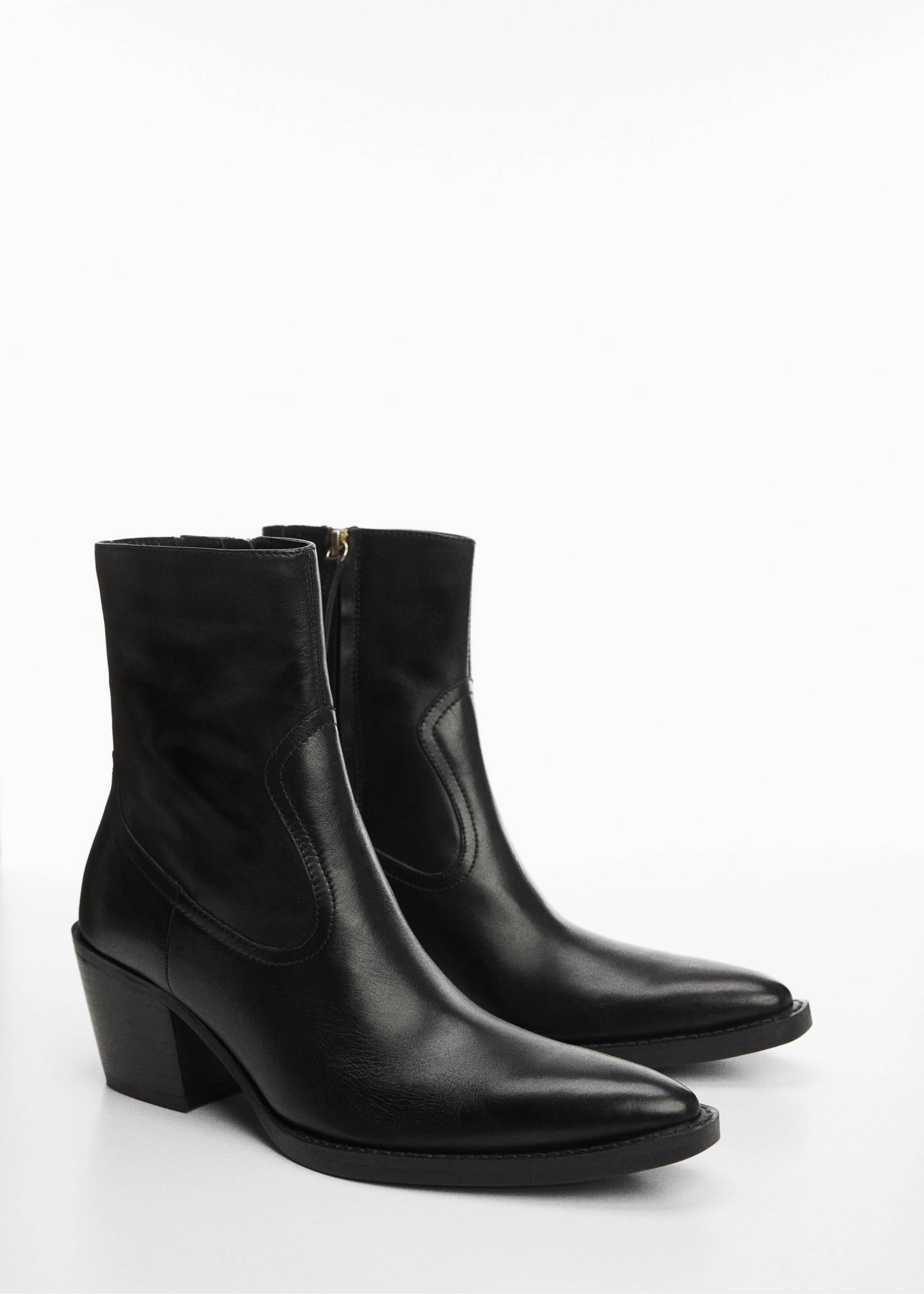Leather pointed ankle boots - Medium plane, Black. Ref: 67070444-00.