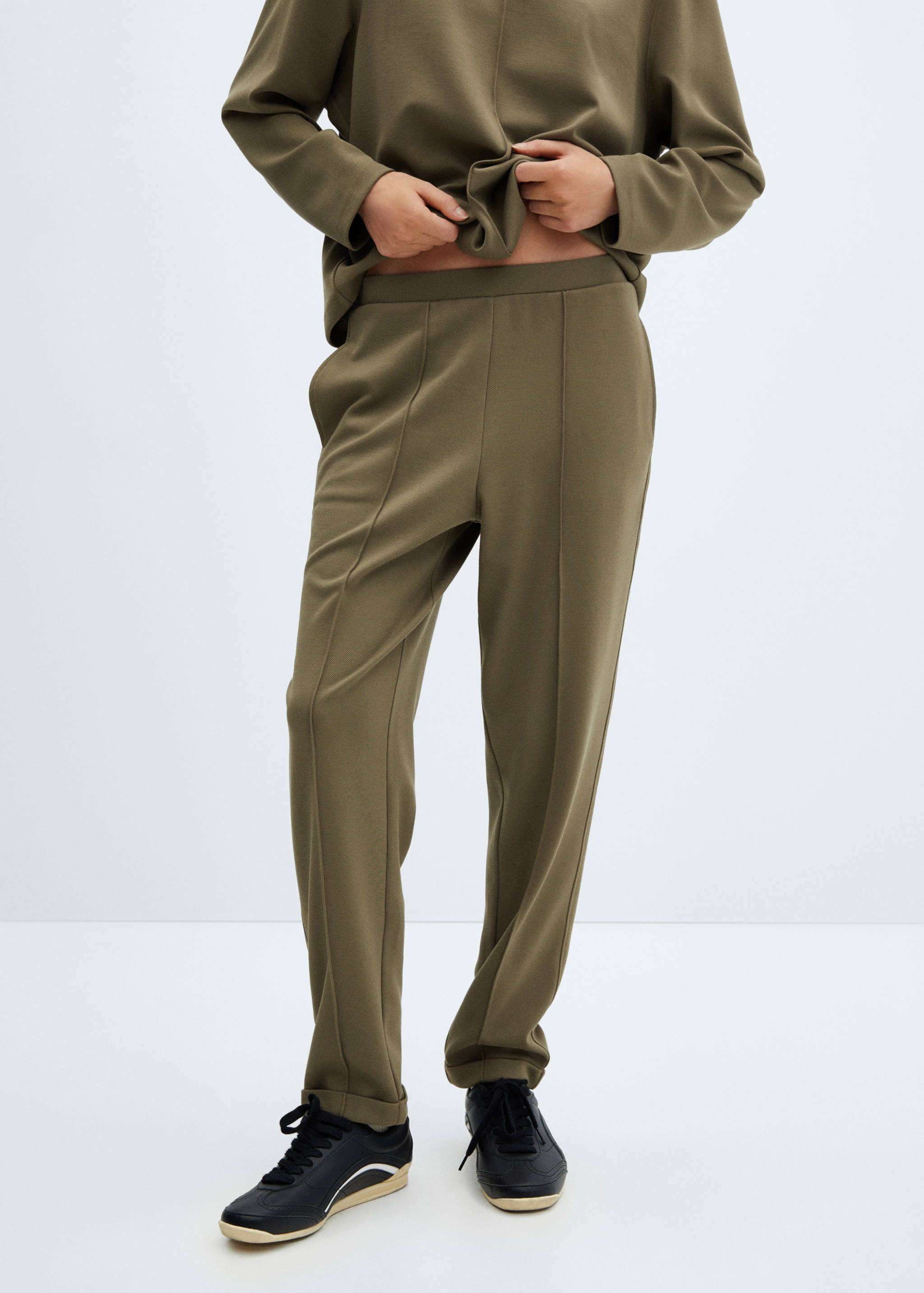 Jogger trousers with seam detail - Medium plane