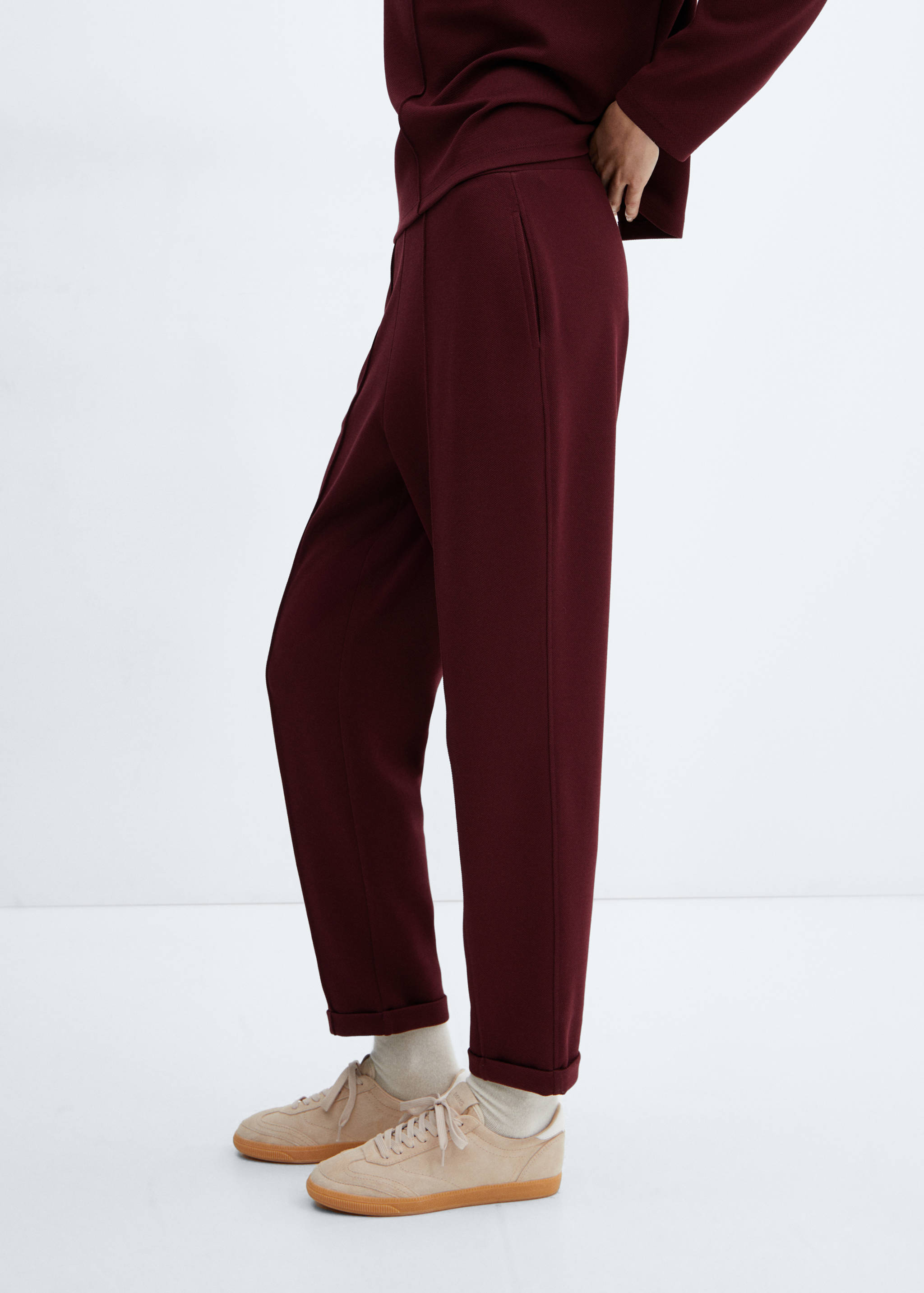 Jogger trousers with seam detail - Medium plane