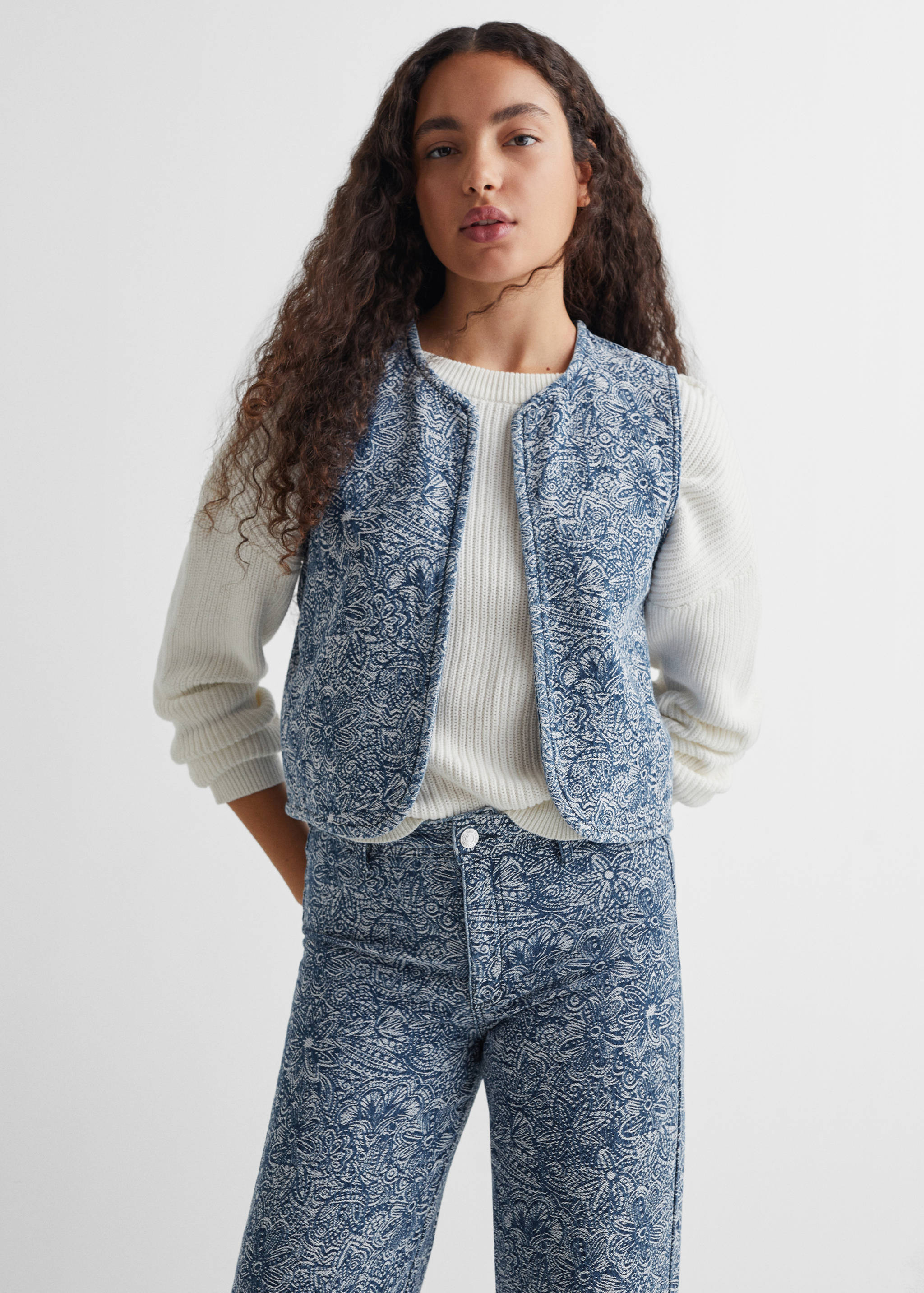 Gilet coton brodé - Plan moyen
