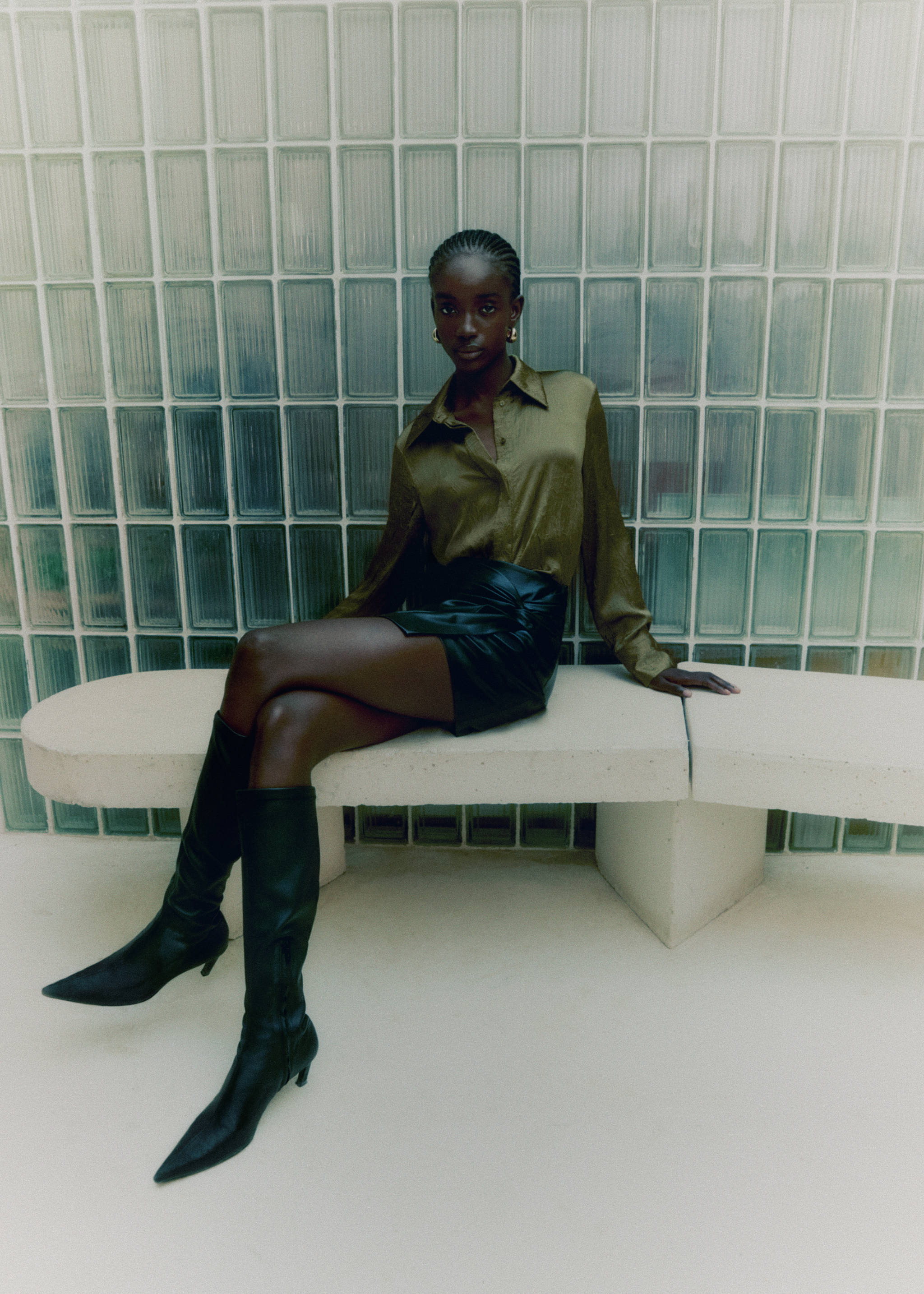 Fustă-pantalon cu efect de piele - Detaliu al articolului 6