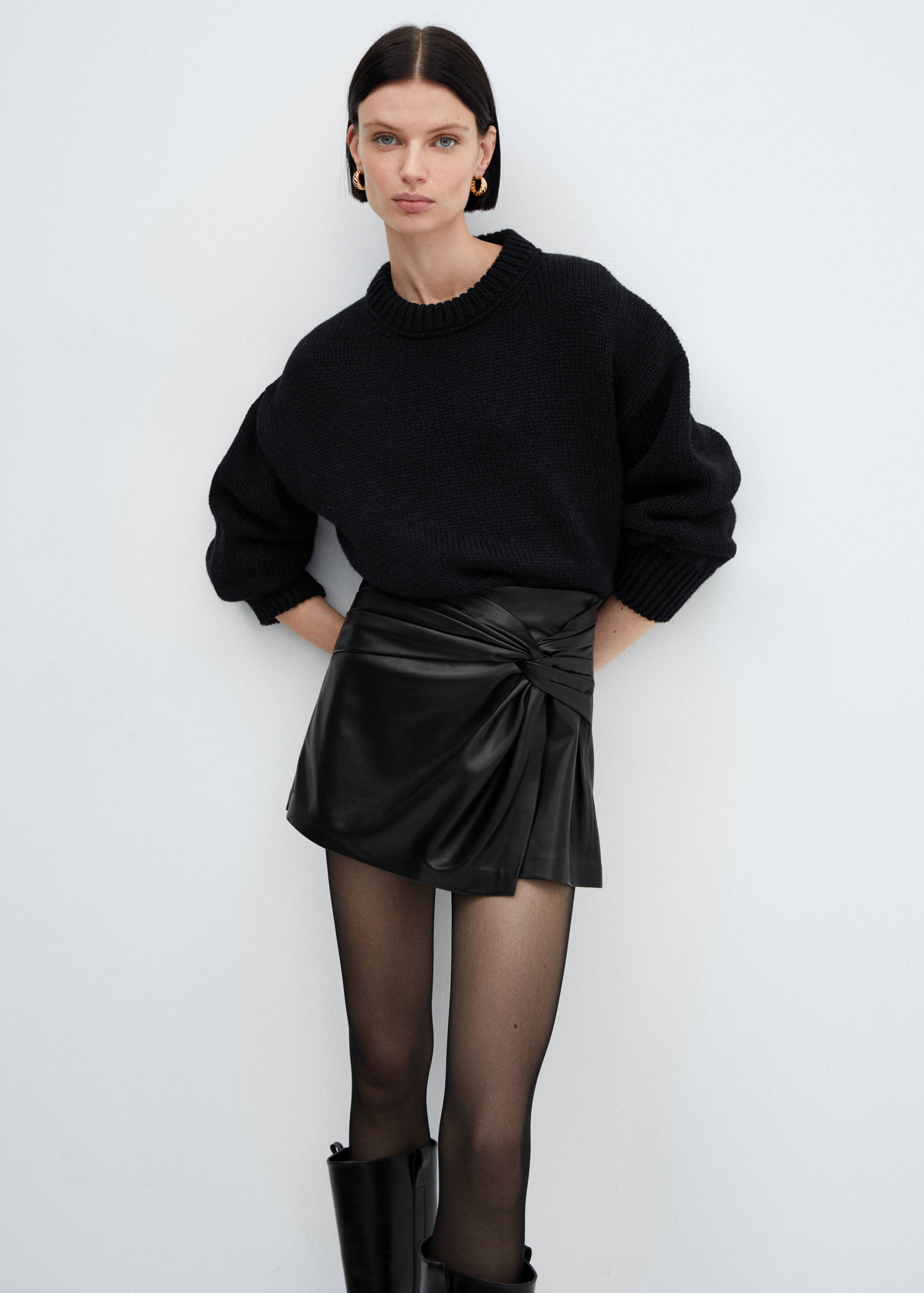 Fustă-pantalon cu efect de piele - Detaliu al articolului 2