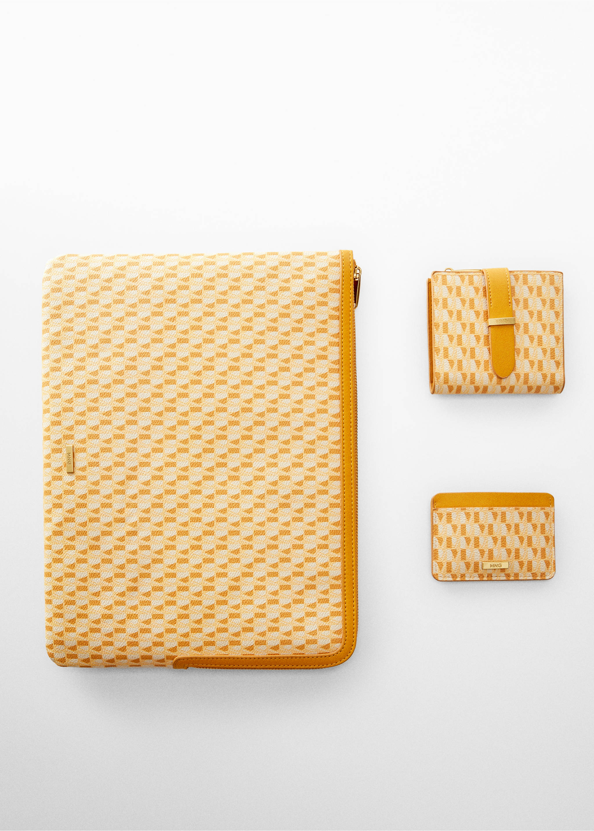 Laptop case with printed logo - Details of the article 2, Yellow. Ref: 67070475-00.