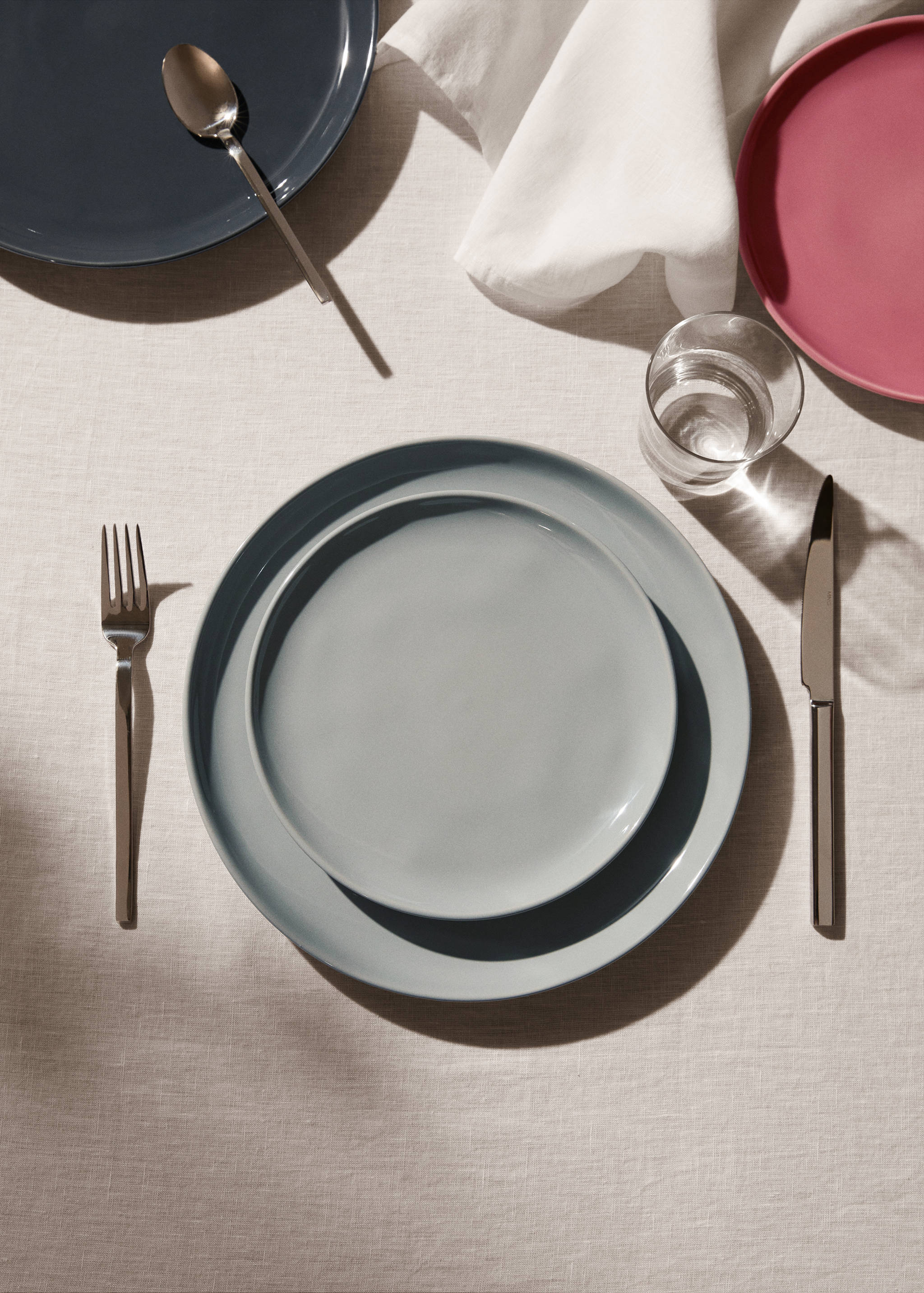 Stoneware dessert plate - General plane
