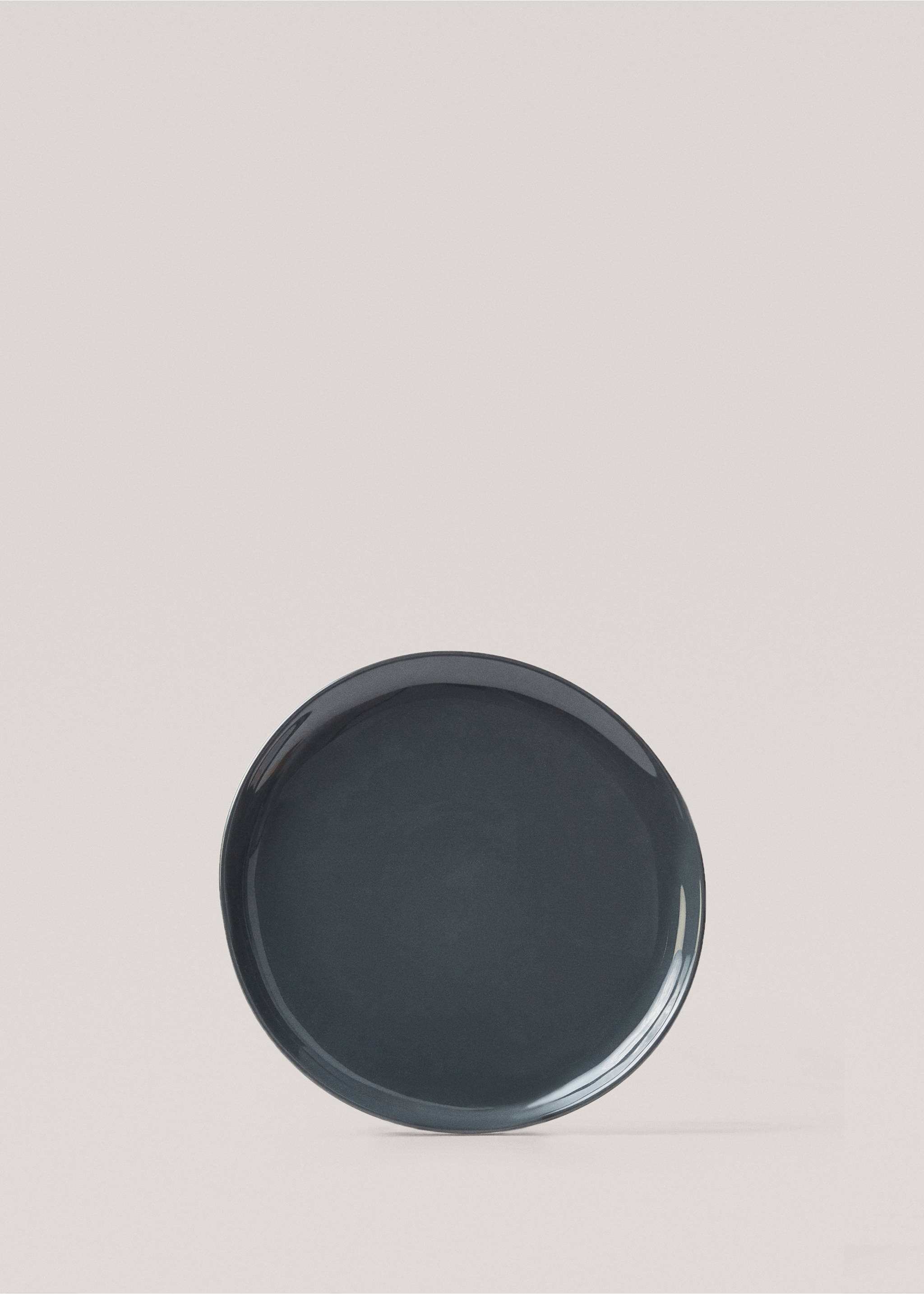 Stoneware dessert plate - Article without model, Dark Heather Grey. Ref: 67070477-00.