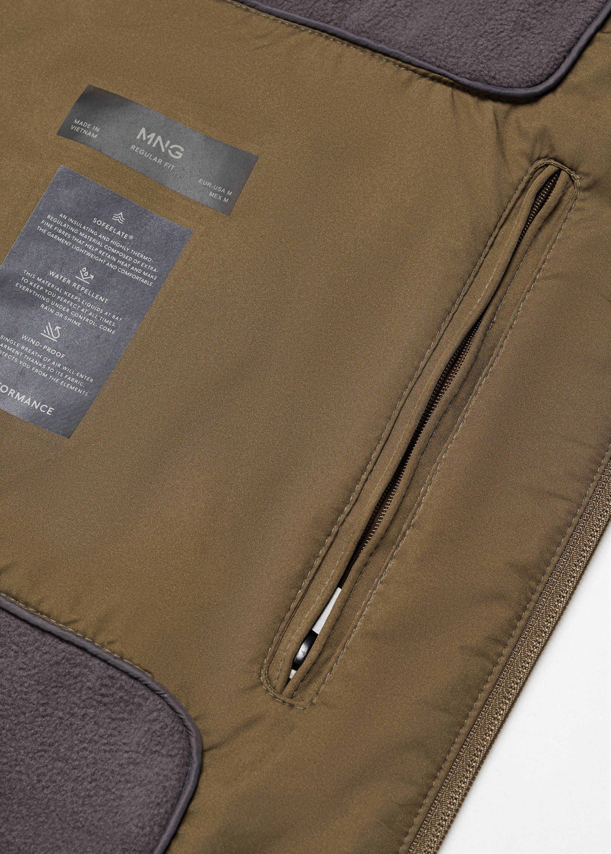 Lightweight quilted water-repellent quilted vest - Details of the article 8