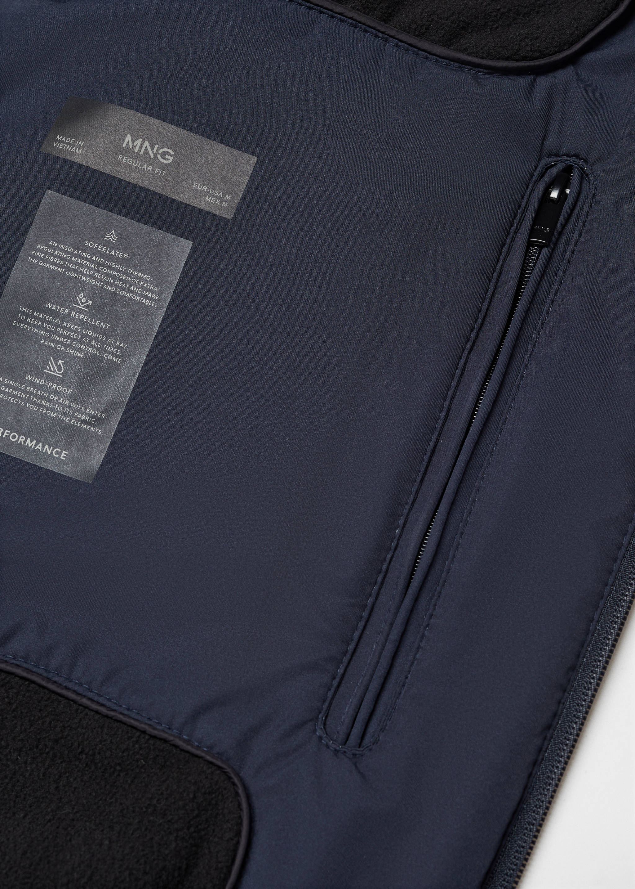 Lightweight quilted water-repellent quilted vest - Details of the article 8