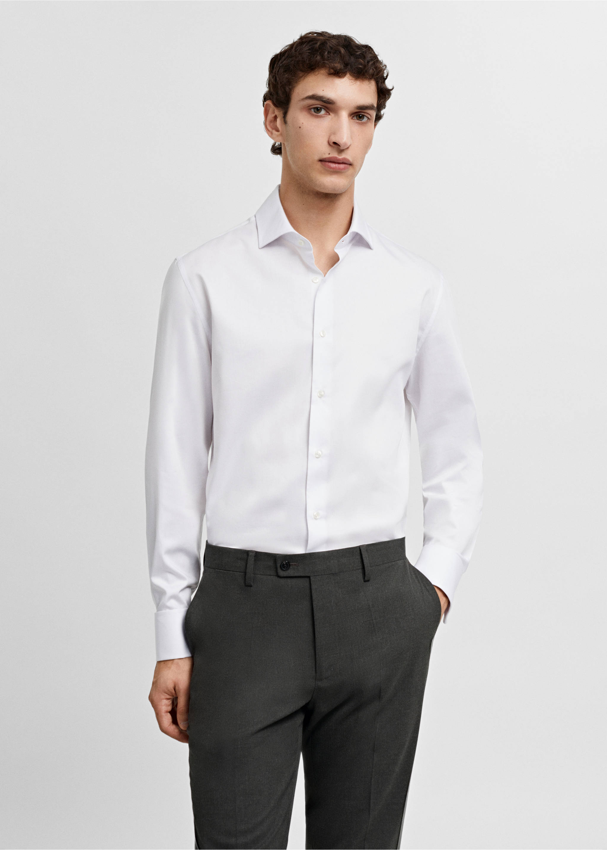Regular-fit suit shirt with cufflinks - Medium plane, White. Ref: 67070623-00.