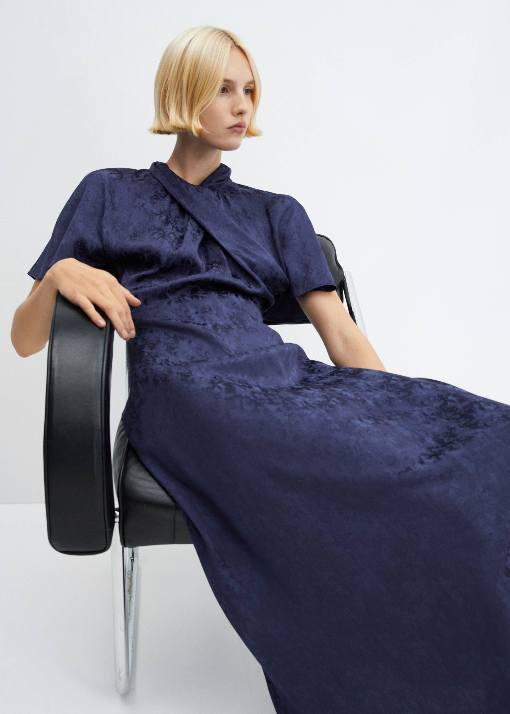 Cross-neck jacquard dress - Details of the article 2
