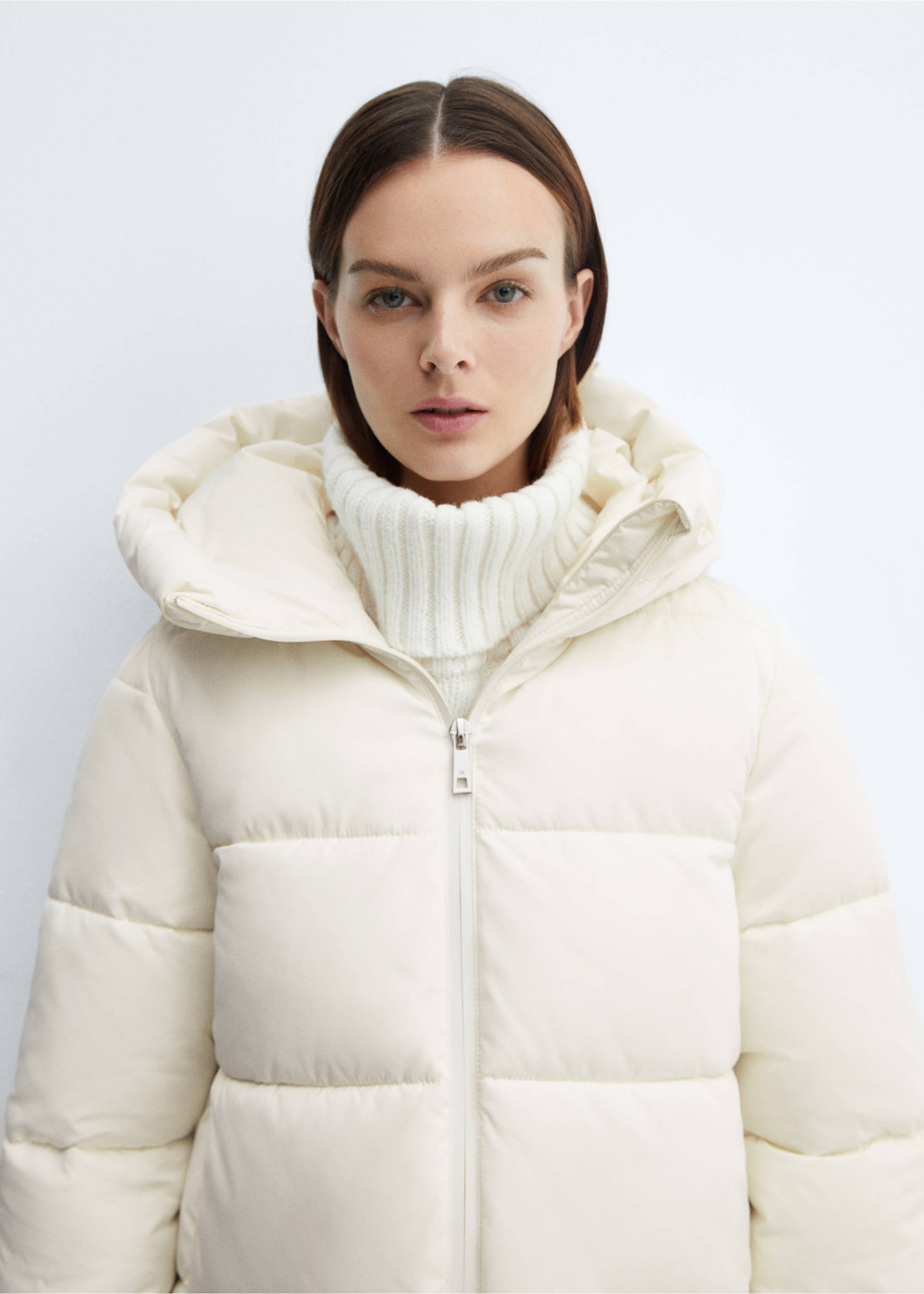 Hood puffer coat - Details of the article 3, Off White. Ref: 67070640-00.
