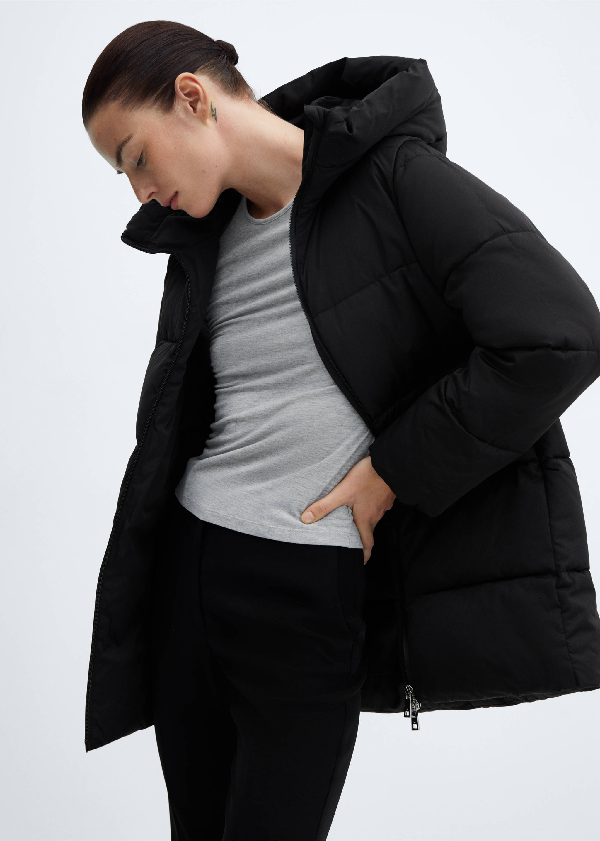 Hood puffer coat - Details of the article 1, Black. Ref: 67070640-00.