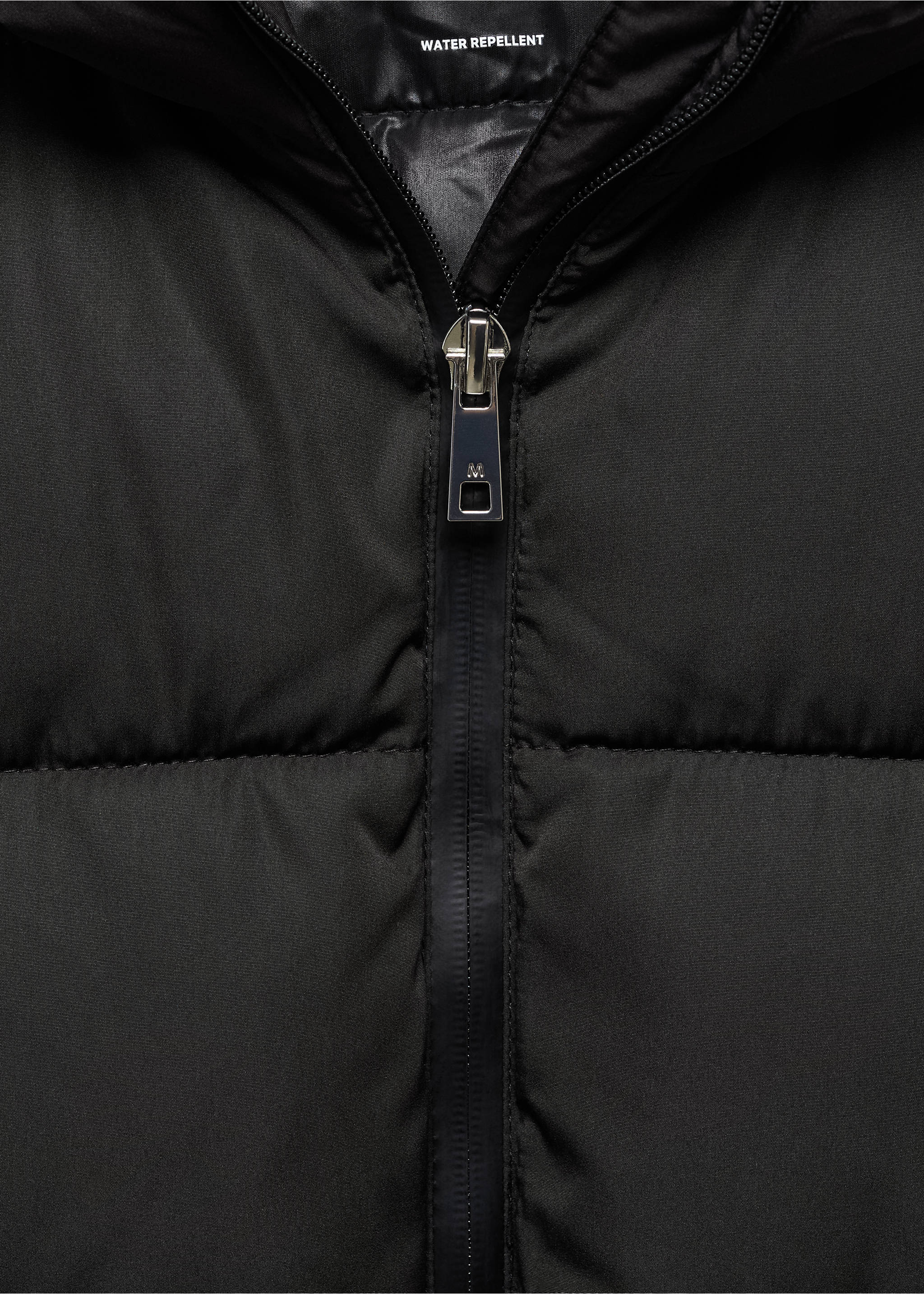 Hood puffer coat - Details of the article 8, Black. Ref: 67070640-00.