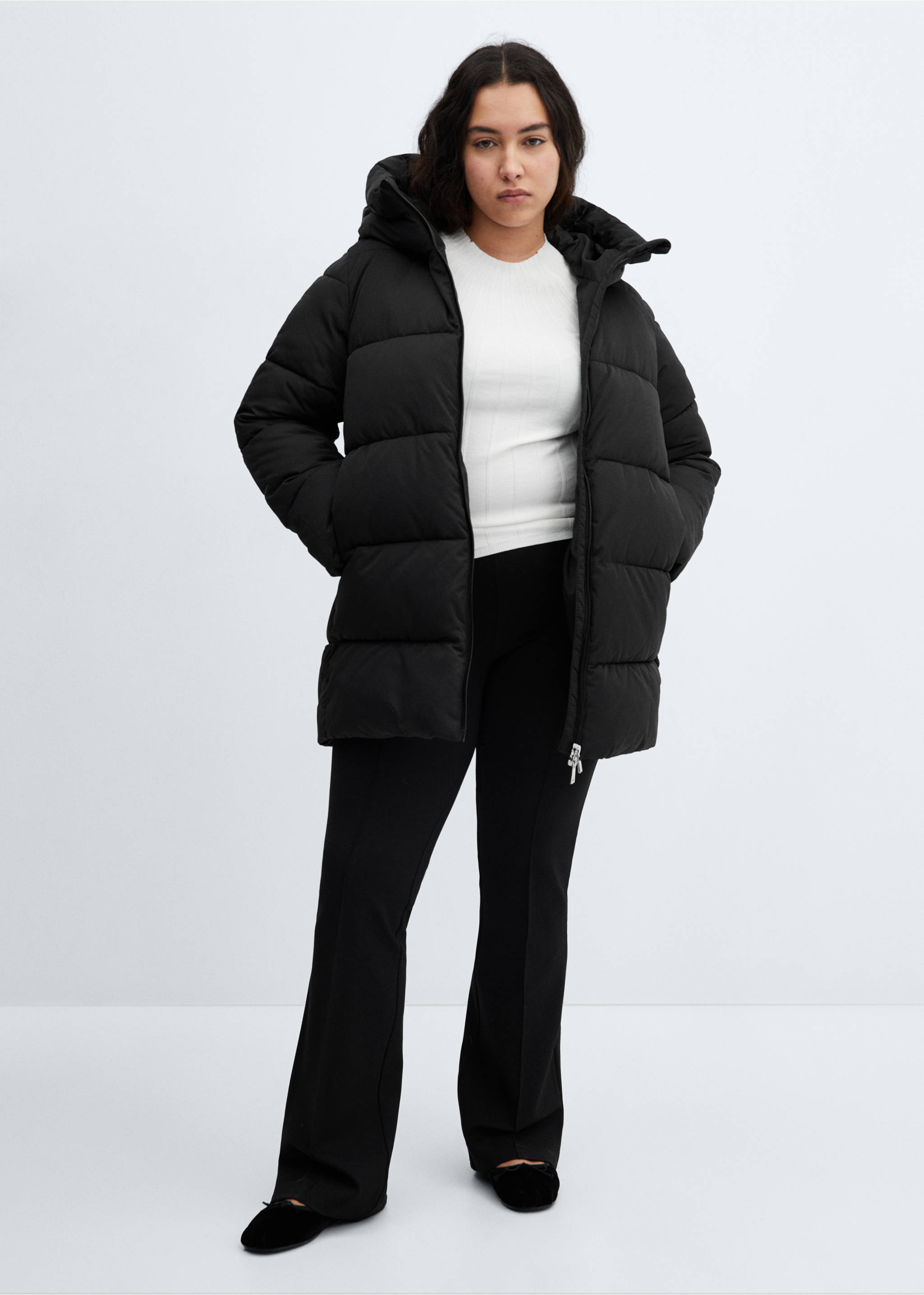 Hood puffer coat - Details of the article 3, Black. Ref: 67070640-00.