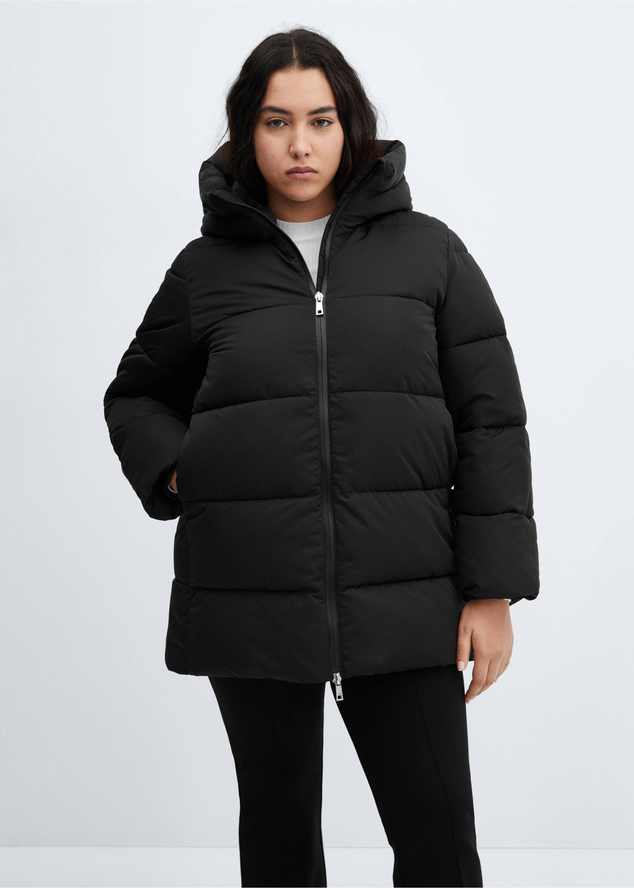 Hood puffer coat - Details of the article 5, Black. Ref: 67070640-00.