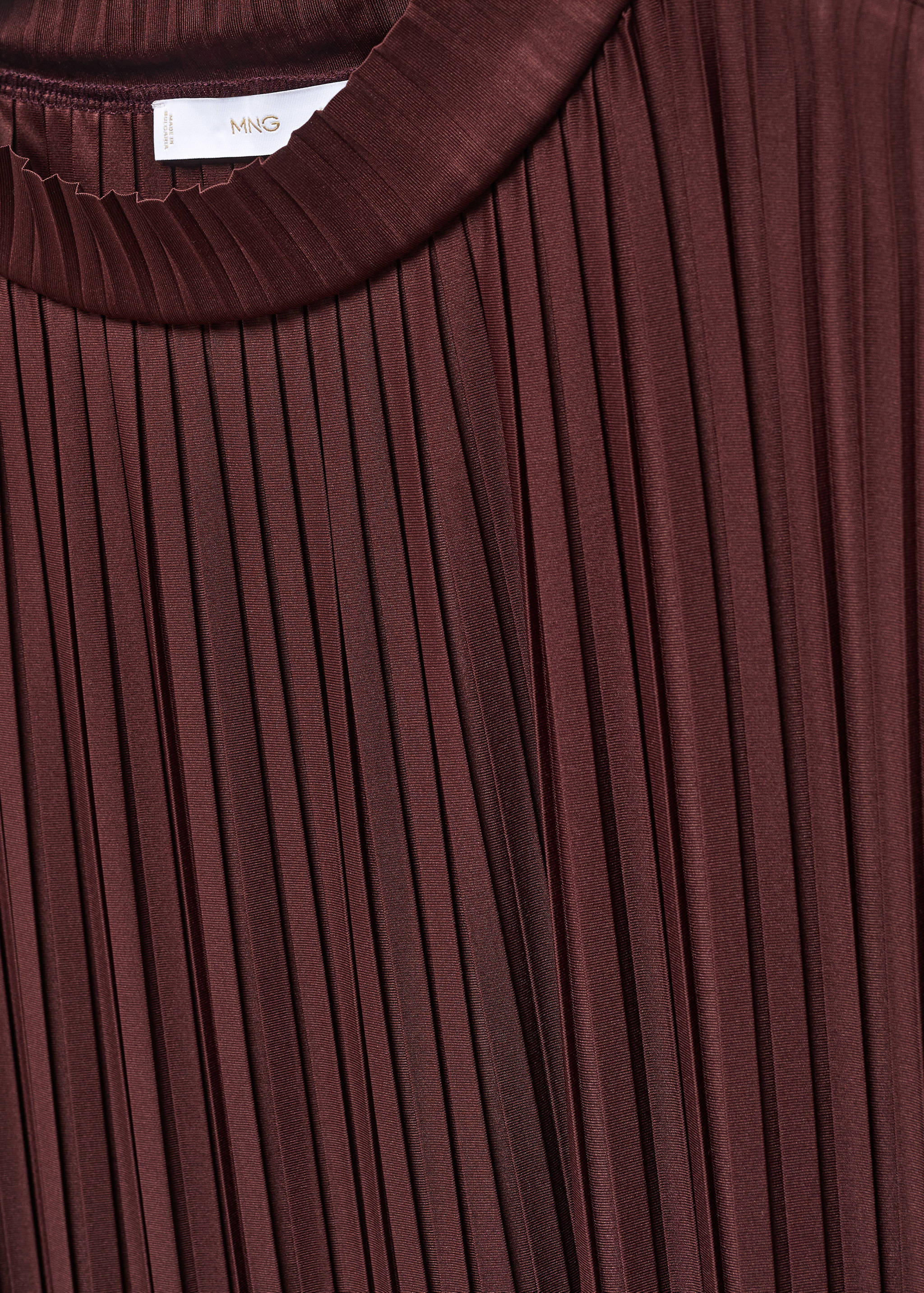 Rövid ujjú, pliszírozott felső - A termék adatai 8