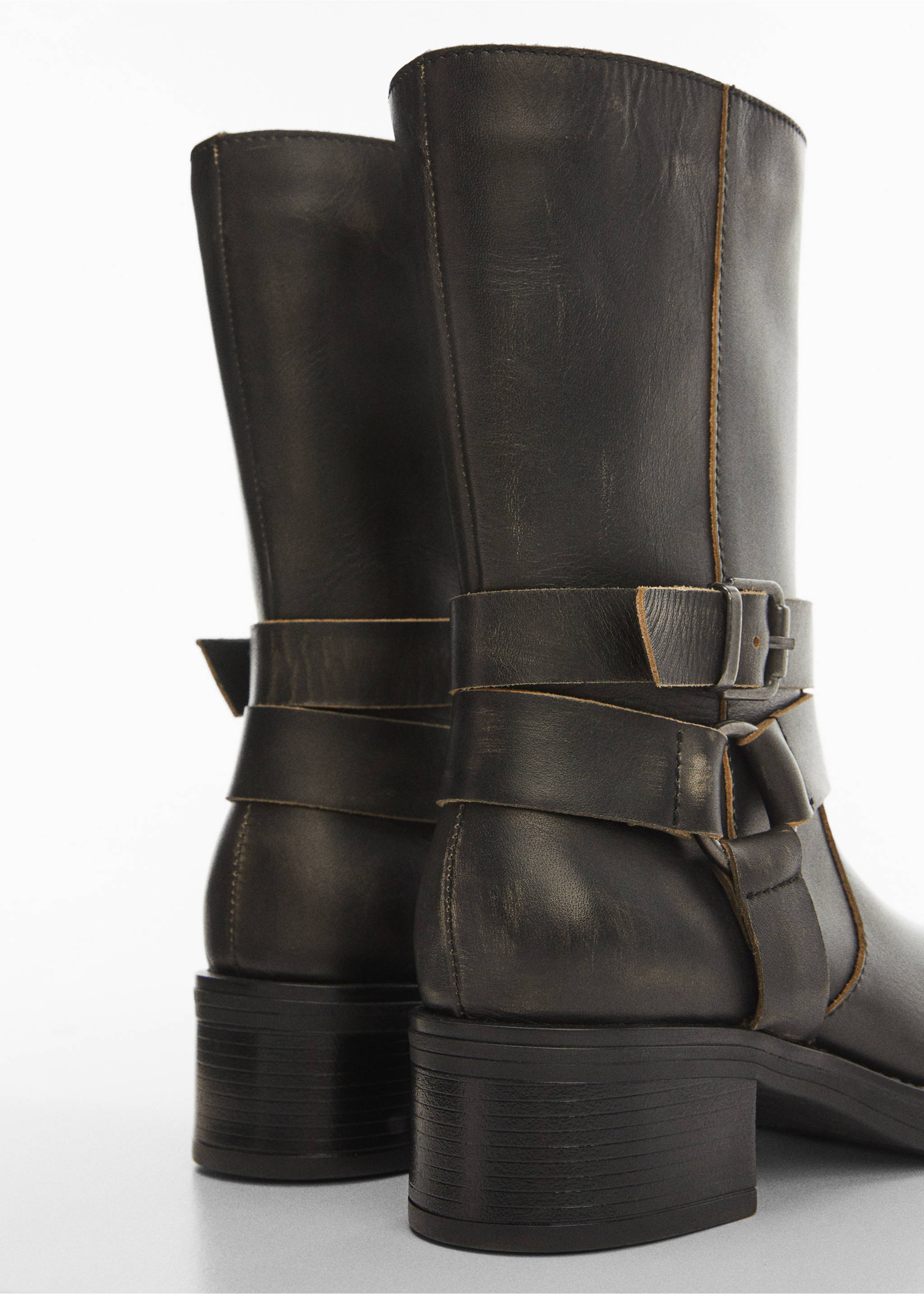 Buckles leather boots - Details of the article 1, Dark Green. Ref: 67070683-00.