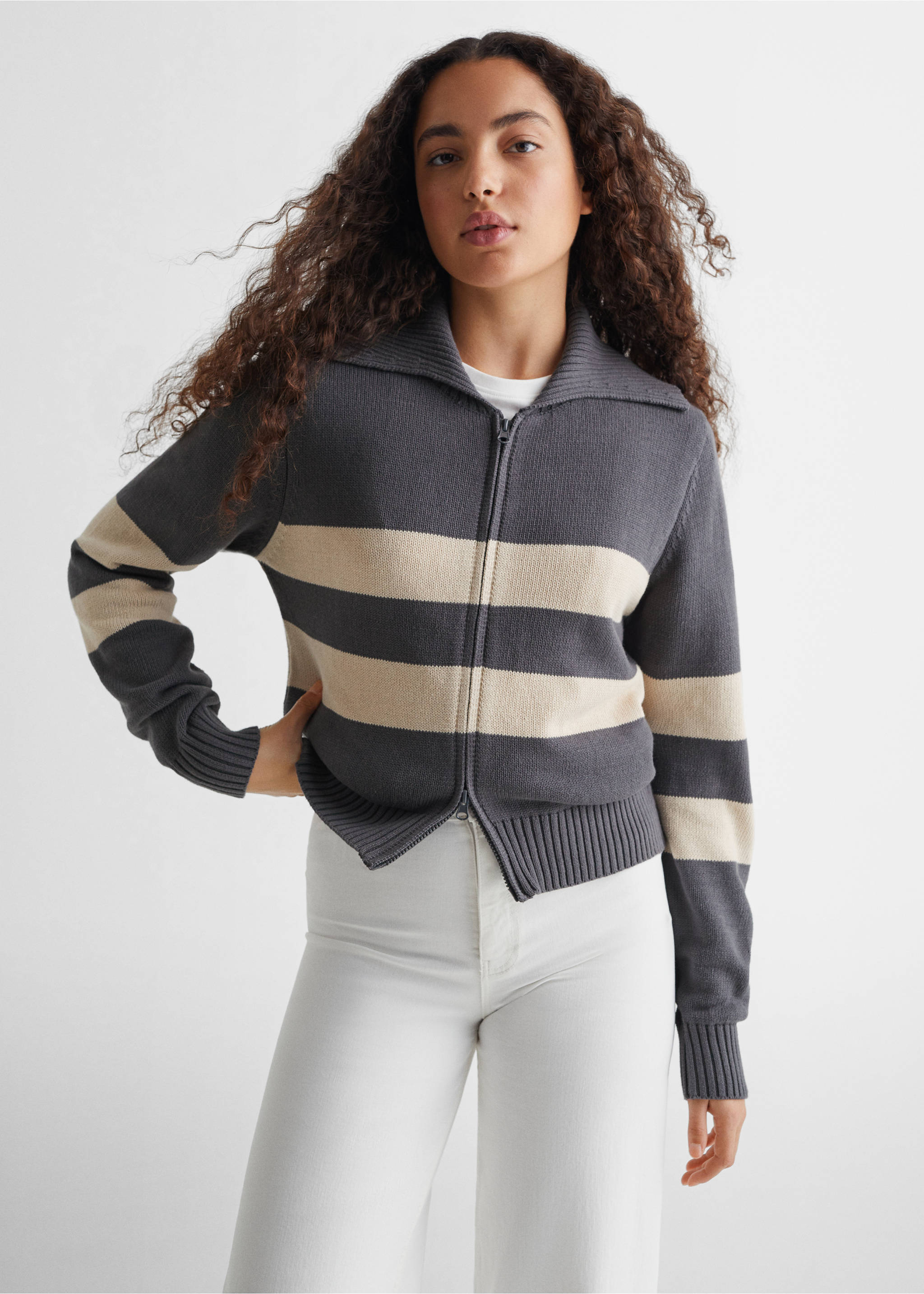 Strickpullover mit Reißverschluss - Mittlere Ansicht, Anthrazit. Ref: 67072913-00.