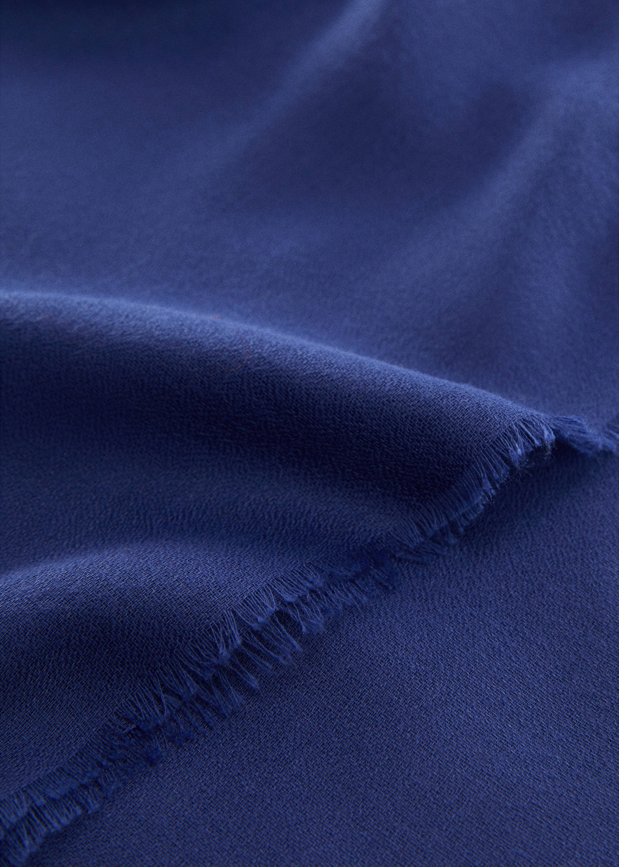 Flowy scarf - Details of the article 1