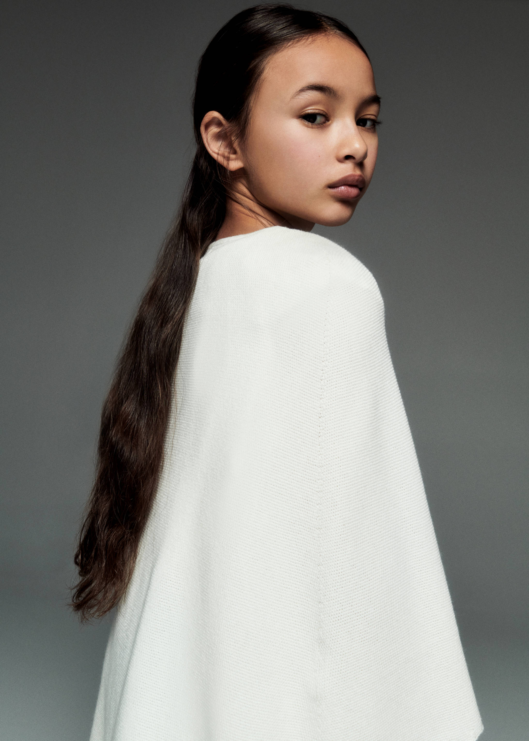 Cotton knit cape - Details of the article 5, Off White. Ref: 67073689-00.