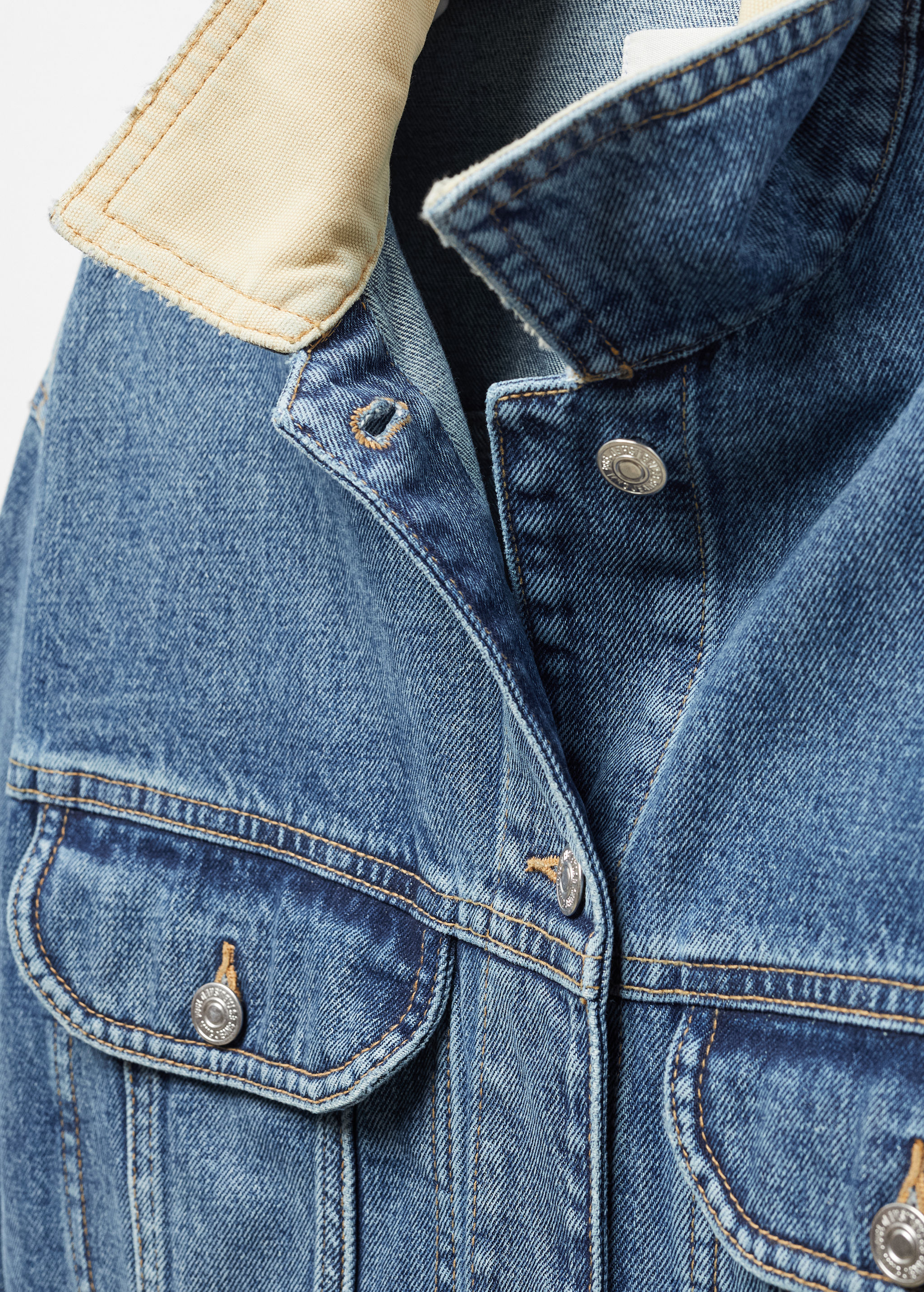 Blouson en jean contrasté - Détail de l'article 8