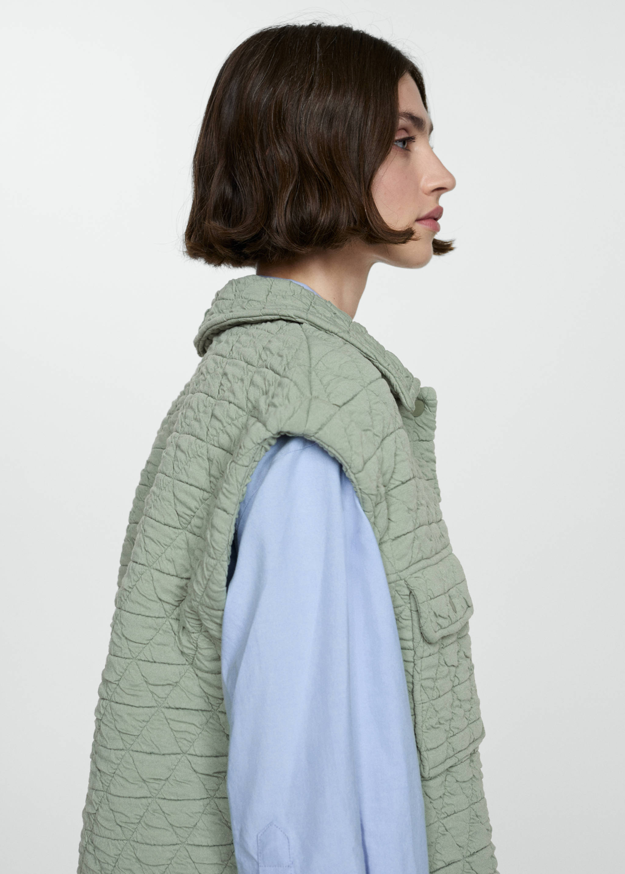 Gilet matelassé boutons - Plan moyen