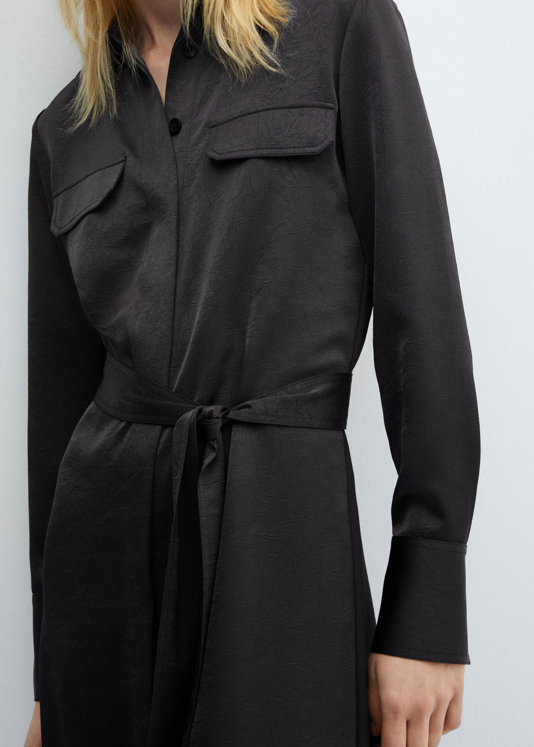 Robe chemisier satinée - Détail de l'article 6