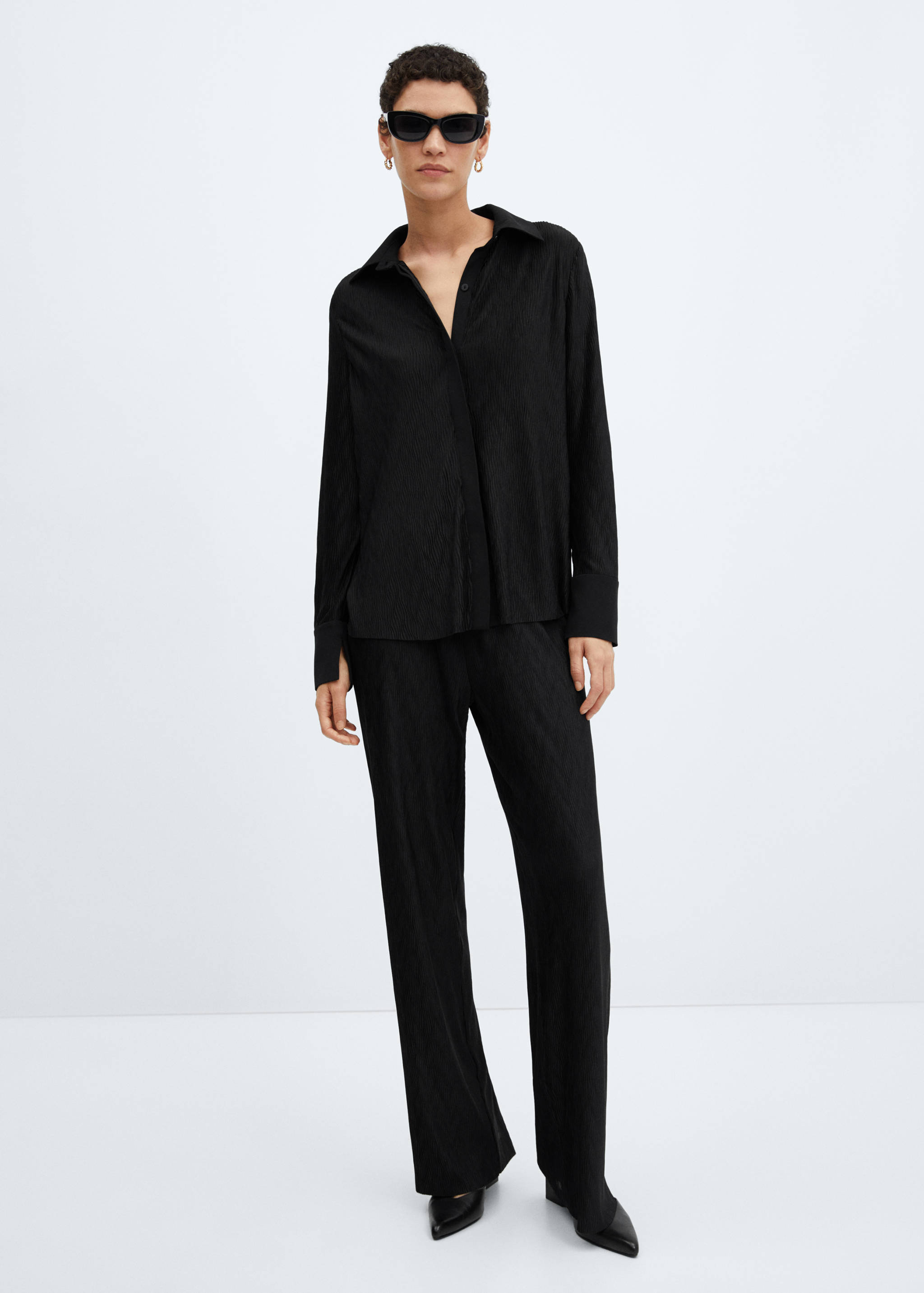 Kalhoty se strukturou a širokými nohavicemi - Celkový náhled