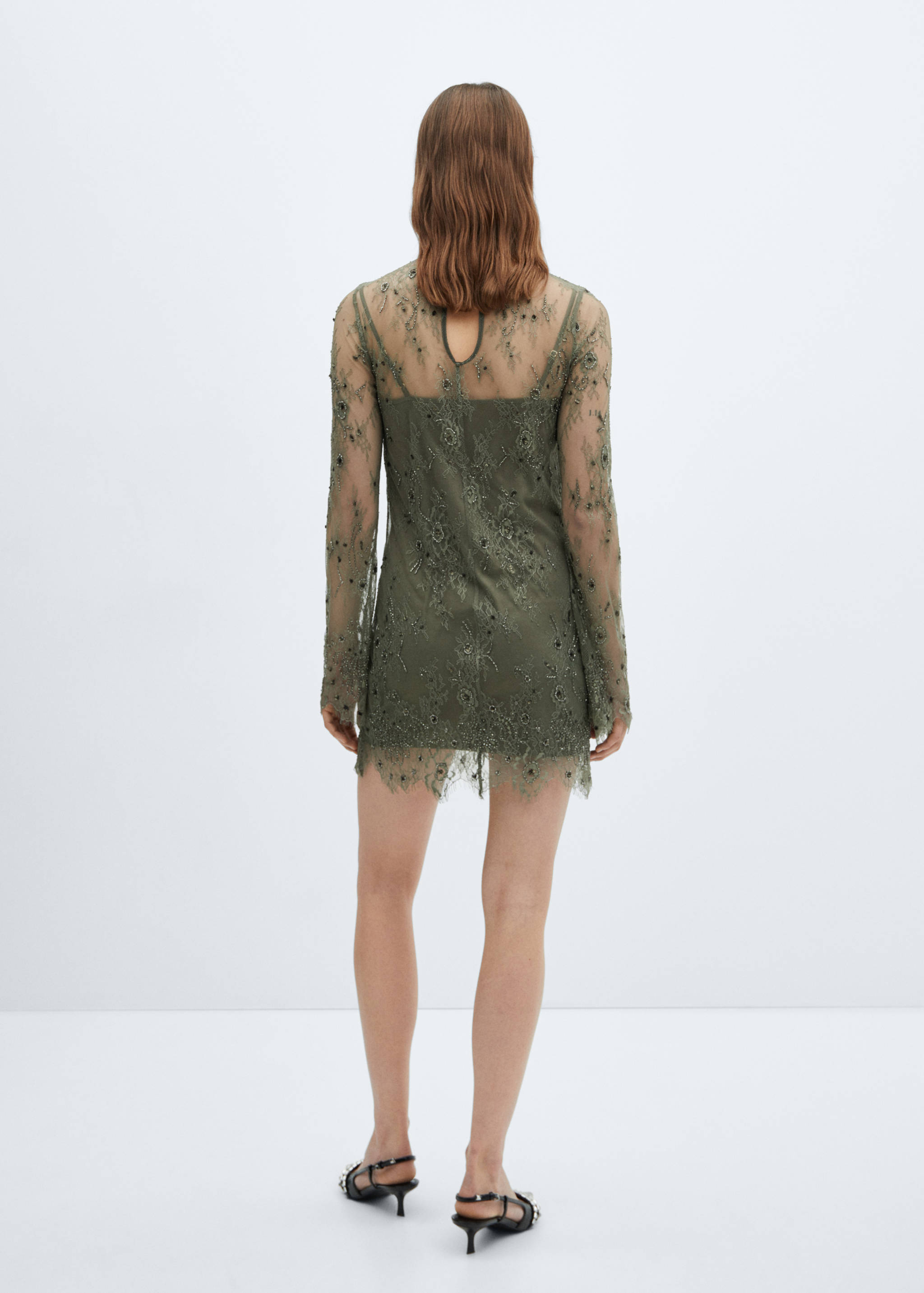 Embroidered lace dress - Reverse of the article