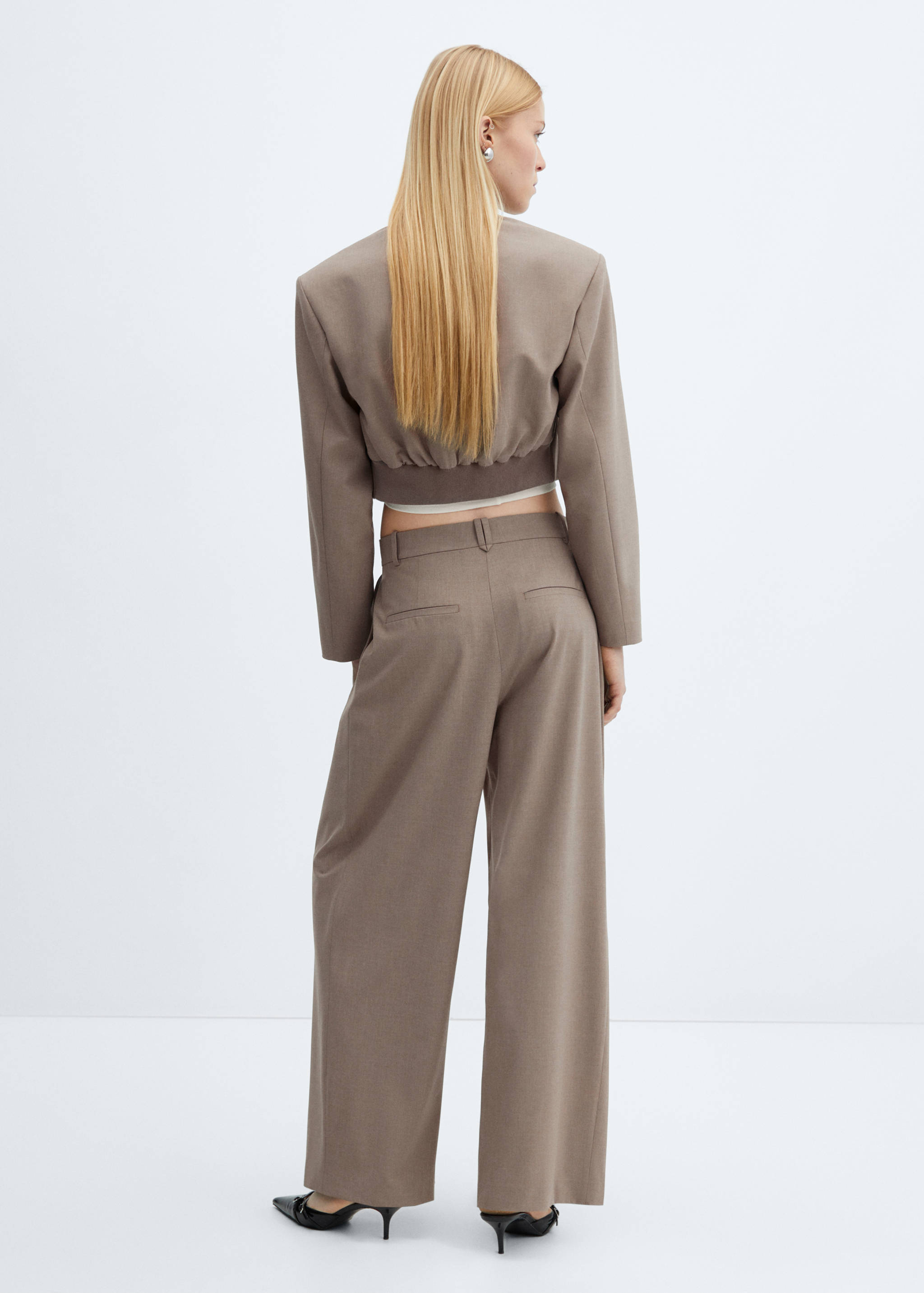 Jachetă cropped cu nasturi - Spatele articolului