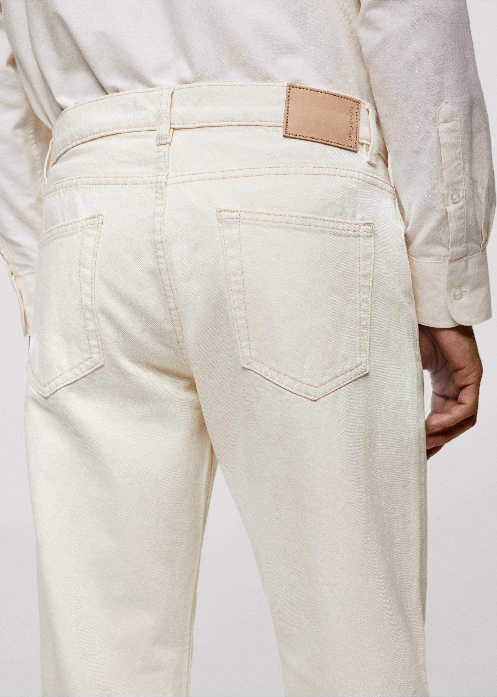 Bob straight-fit jeans - Details of the article 6, Ecru. Ref: 67074439-00.