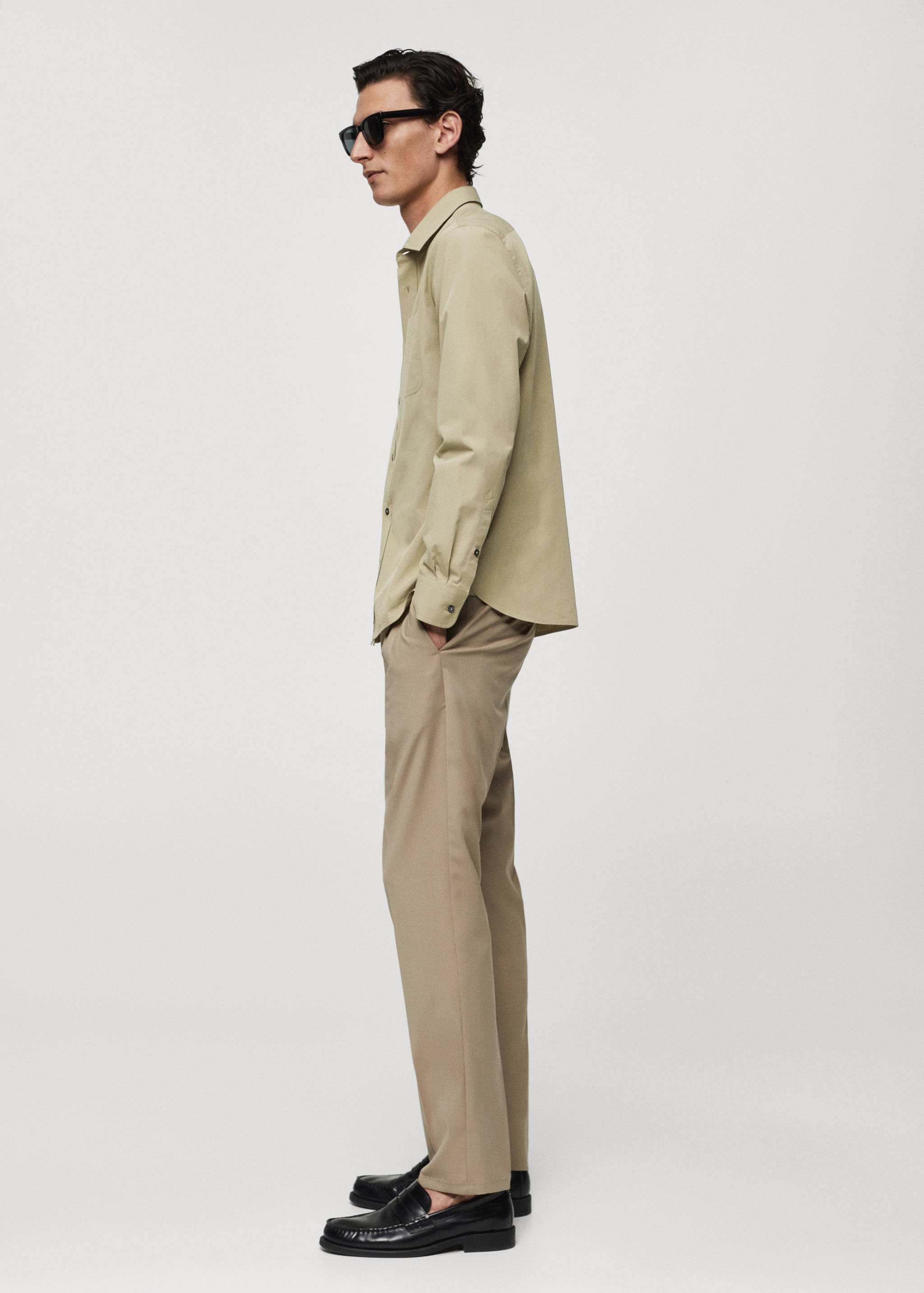 Poplin shirt with pocket - Details of the article 2