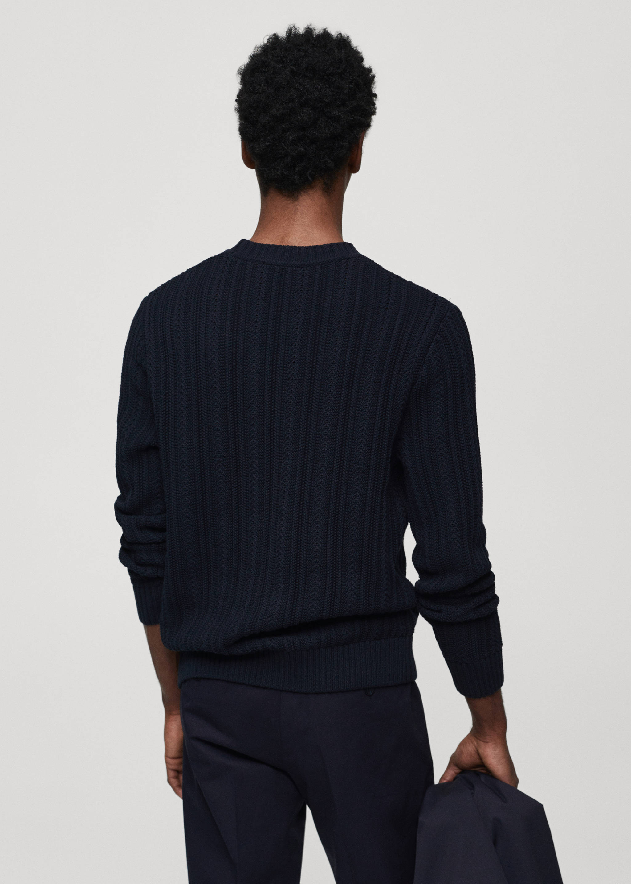 Contrasting knit sweater - Reverse of the article