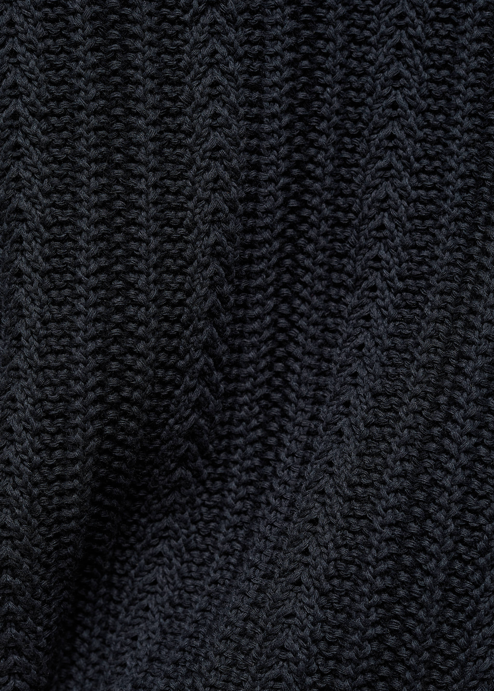 Contrasting knit sweater - Details of the article 8