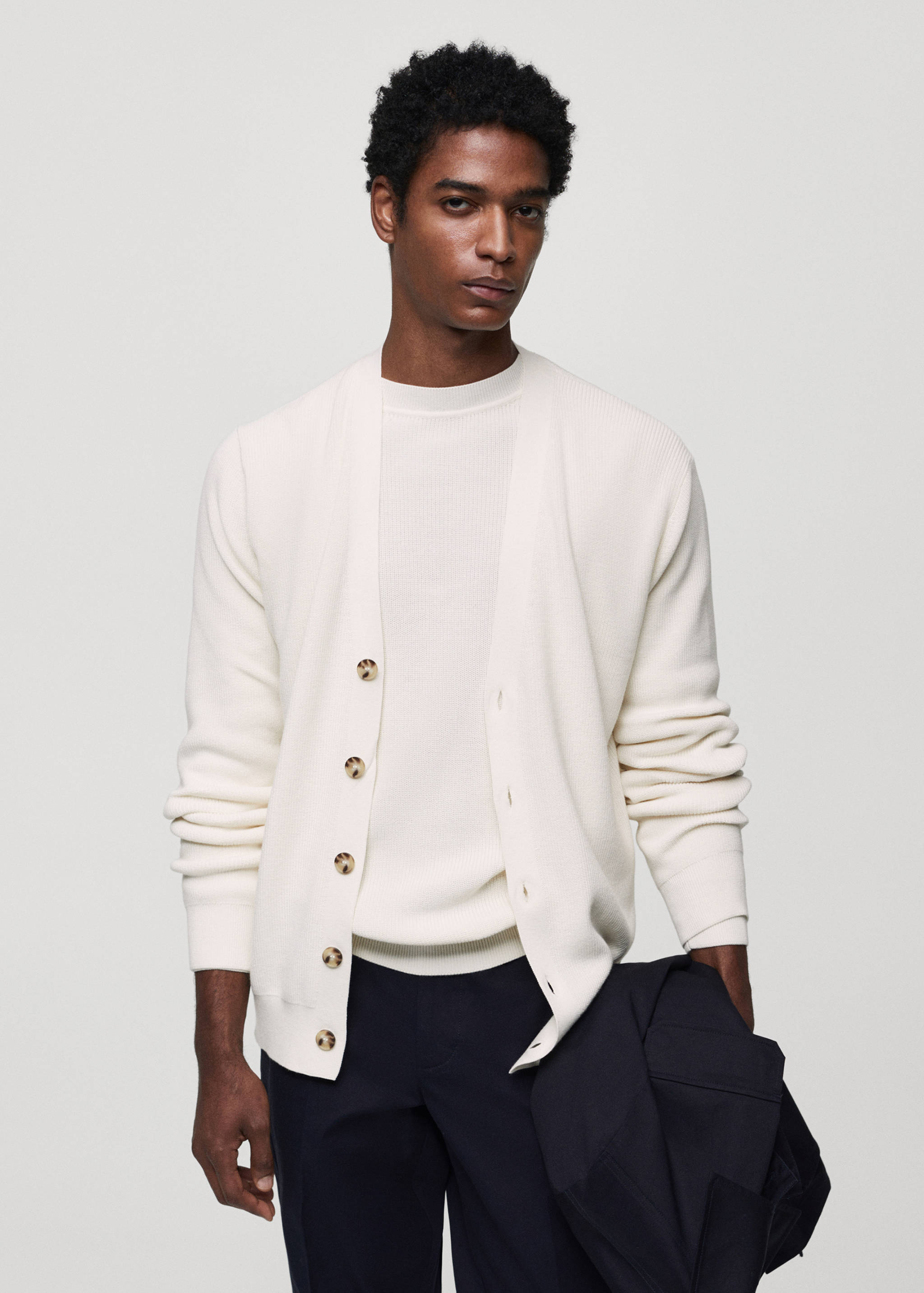 Buttoned ribbed cardigan - Medium plane