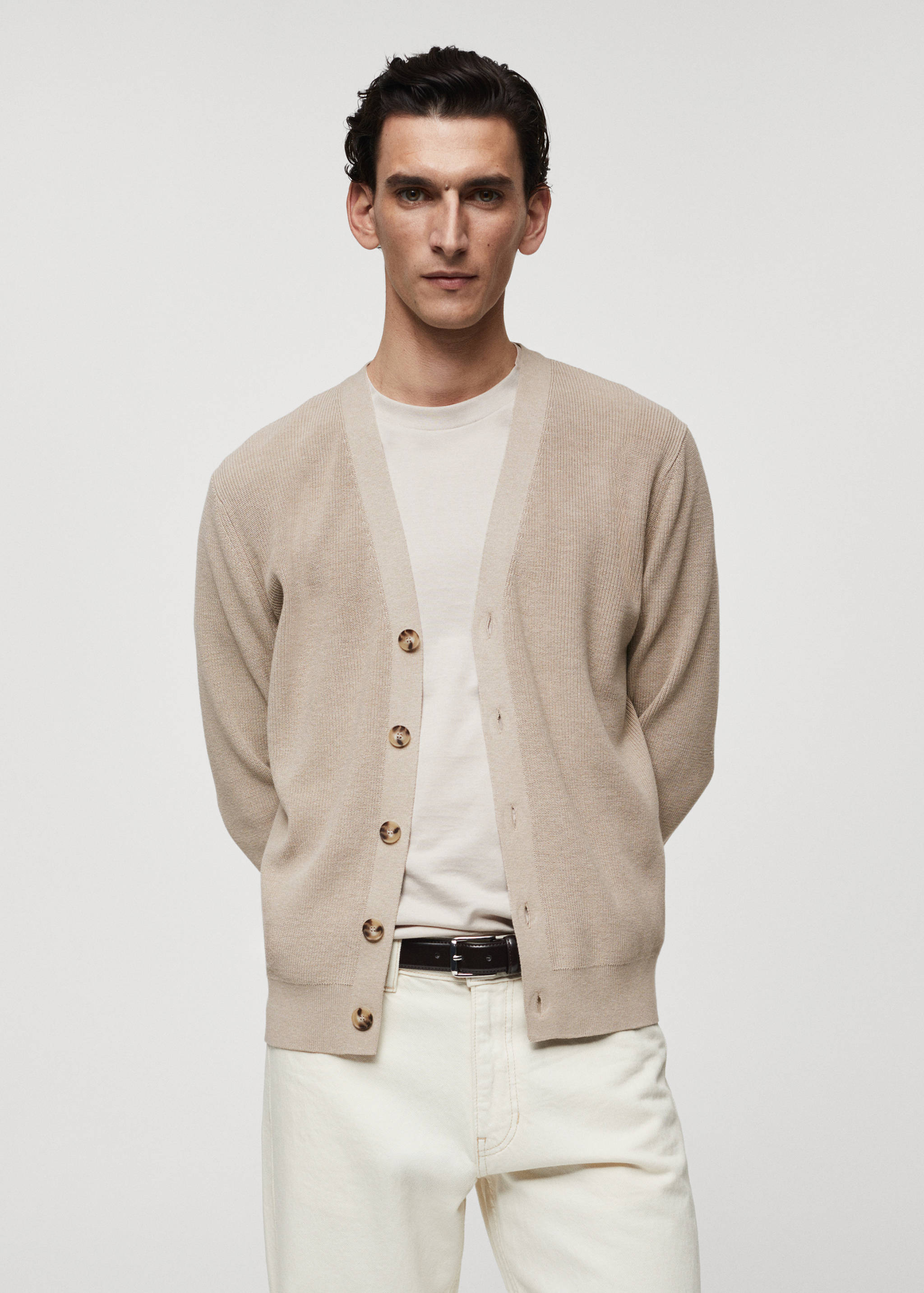 Buttoned ribbed cardigan - Medium plane