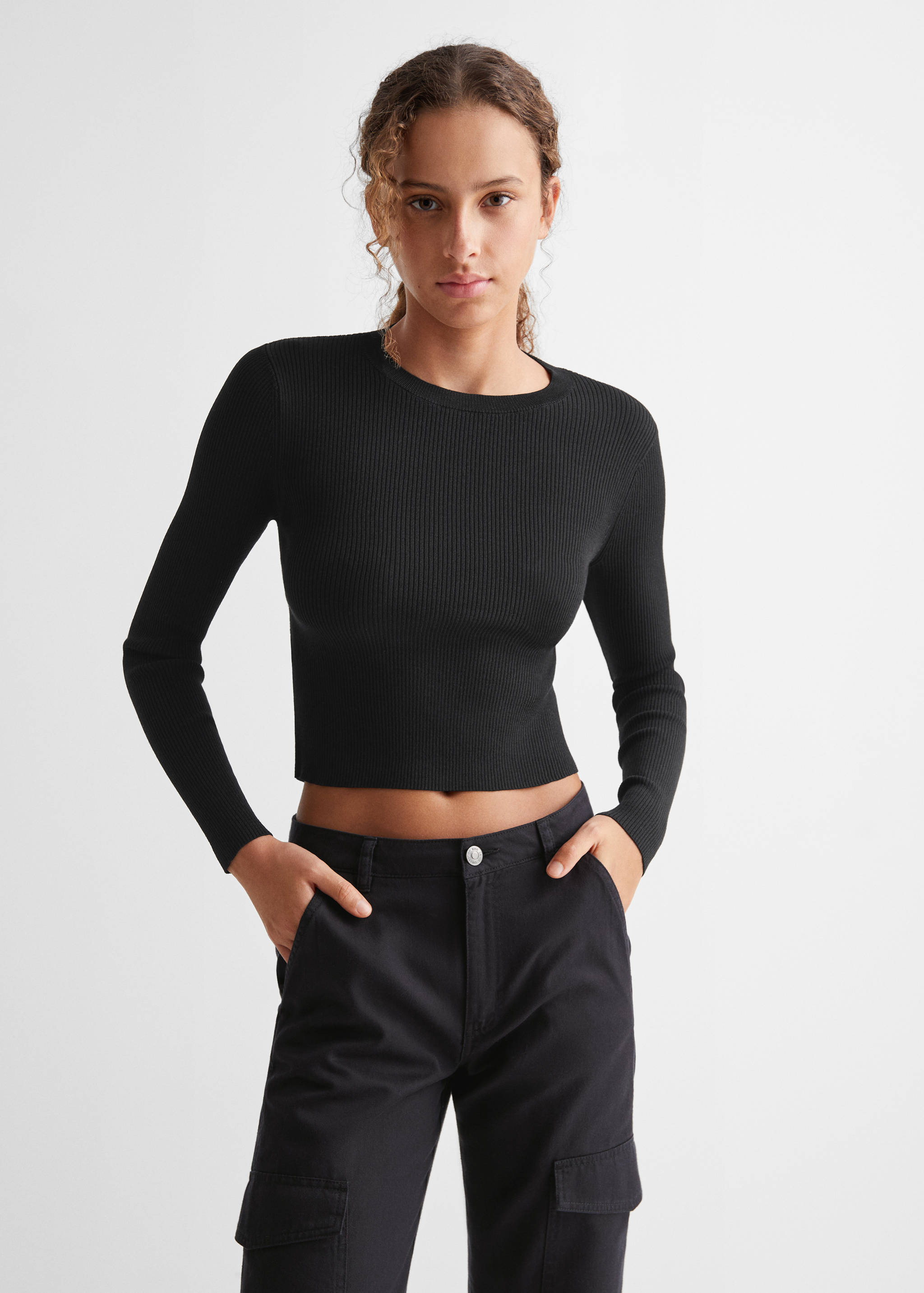 Cut-out knitted sweater - Medium plane