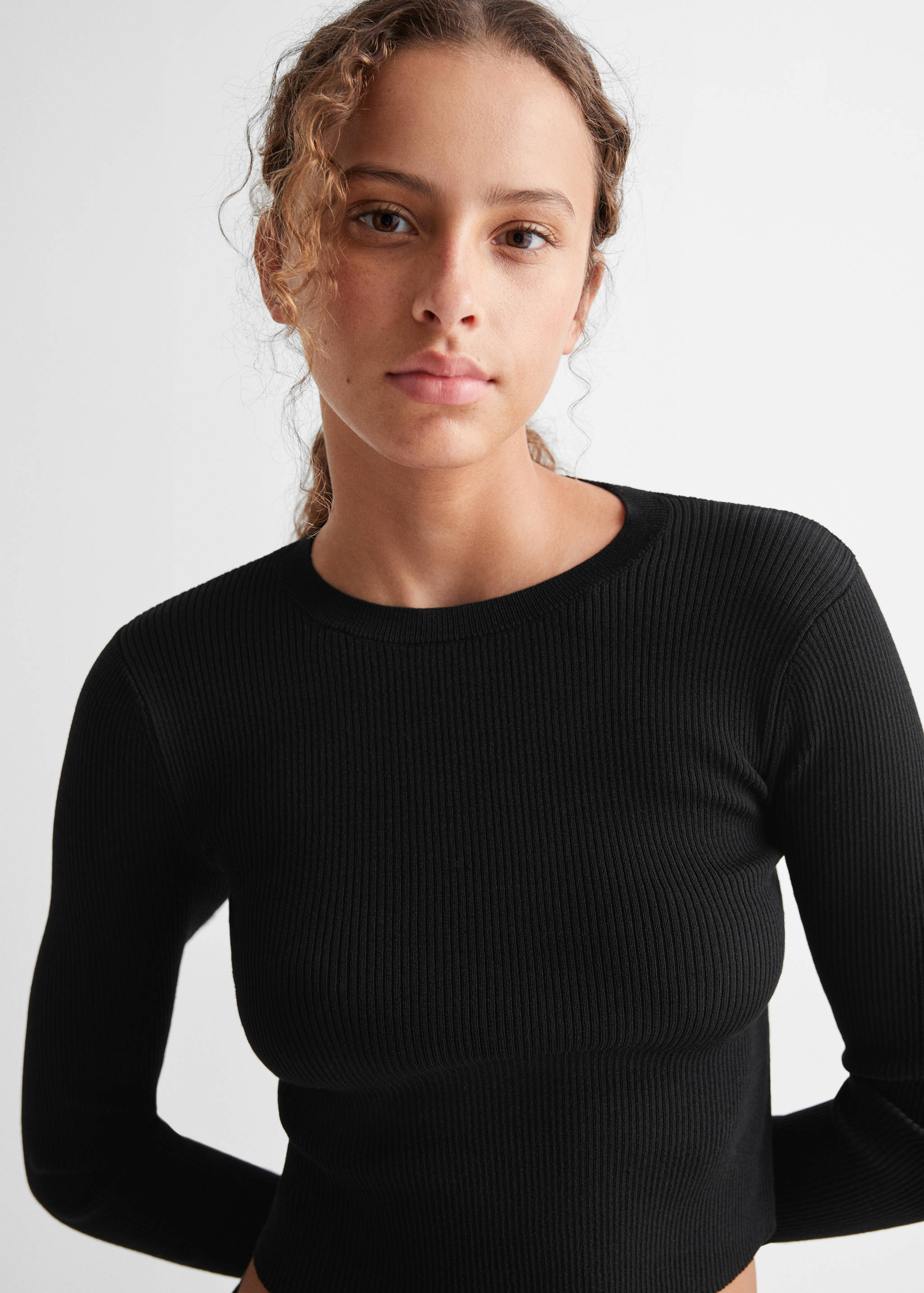 Cut-out knitted sweater - Details of the article 1