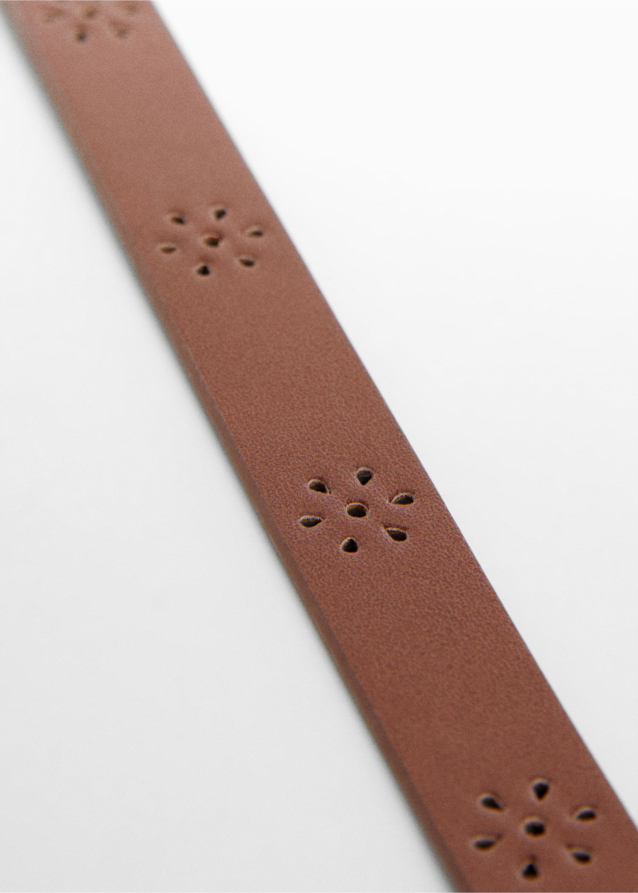 Laser-cut belt - Details of the article 2