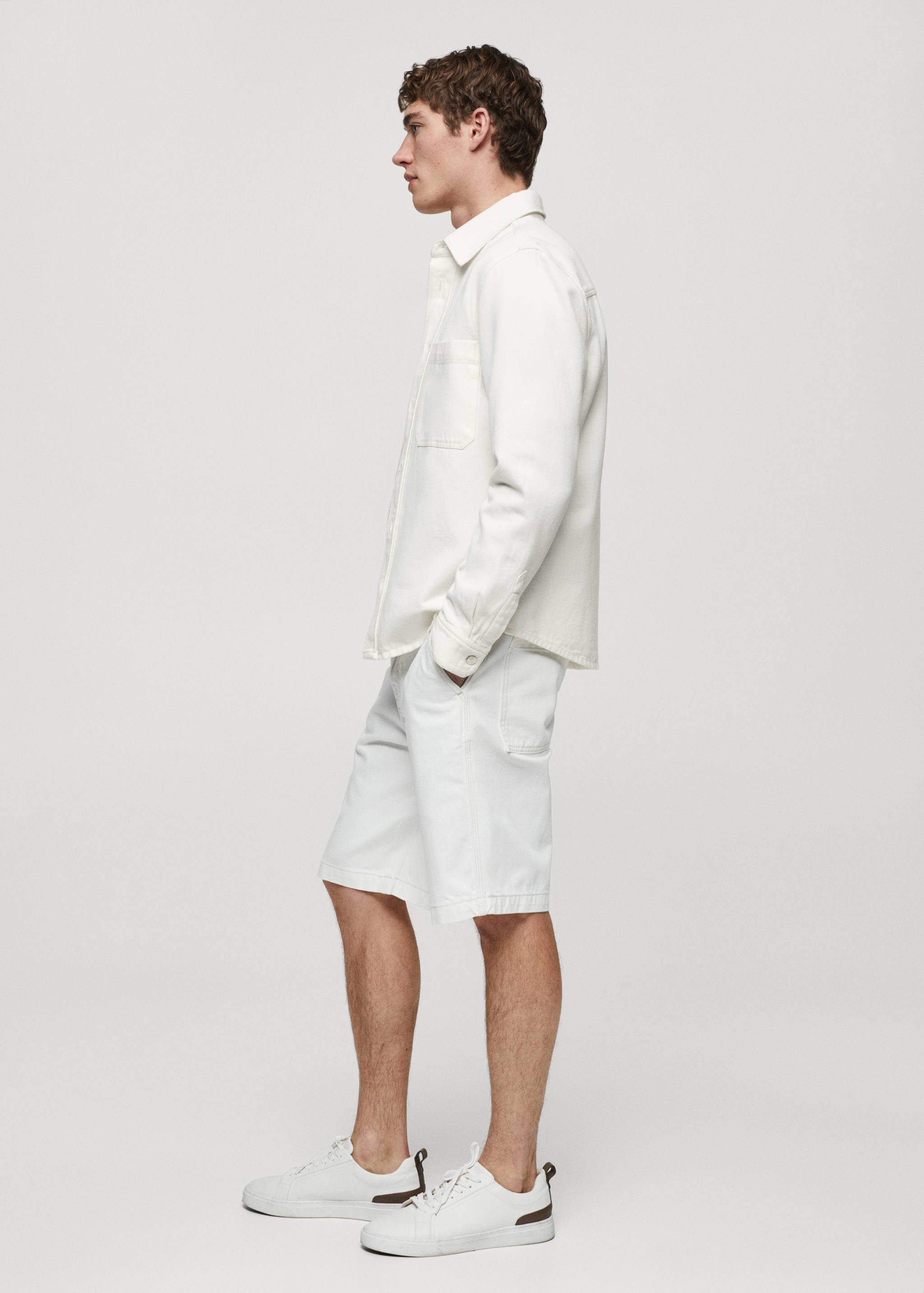 Regular-fit cotton and linen overshirt - Details of the article 2